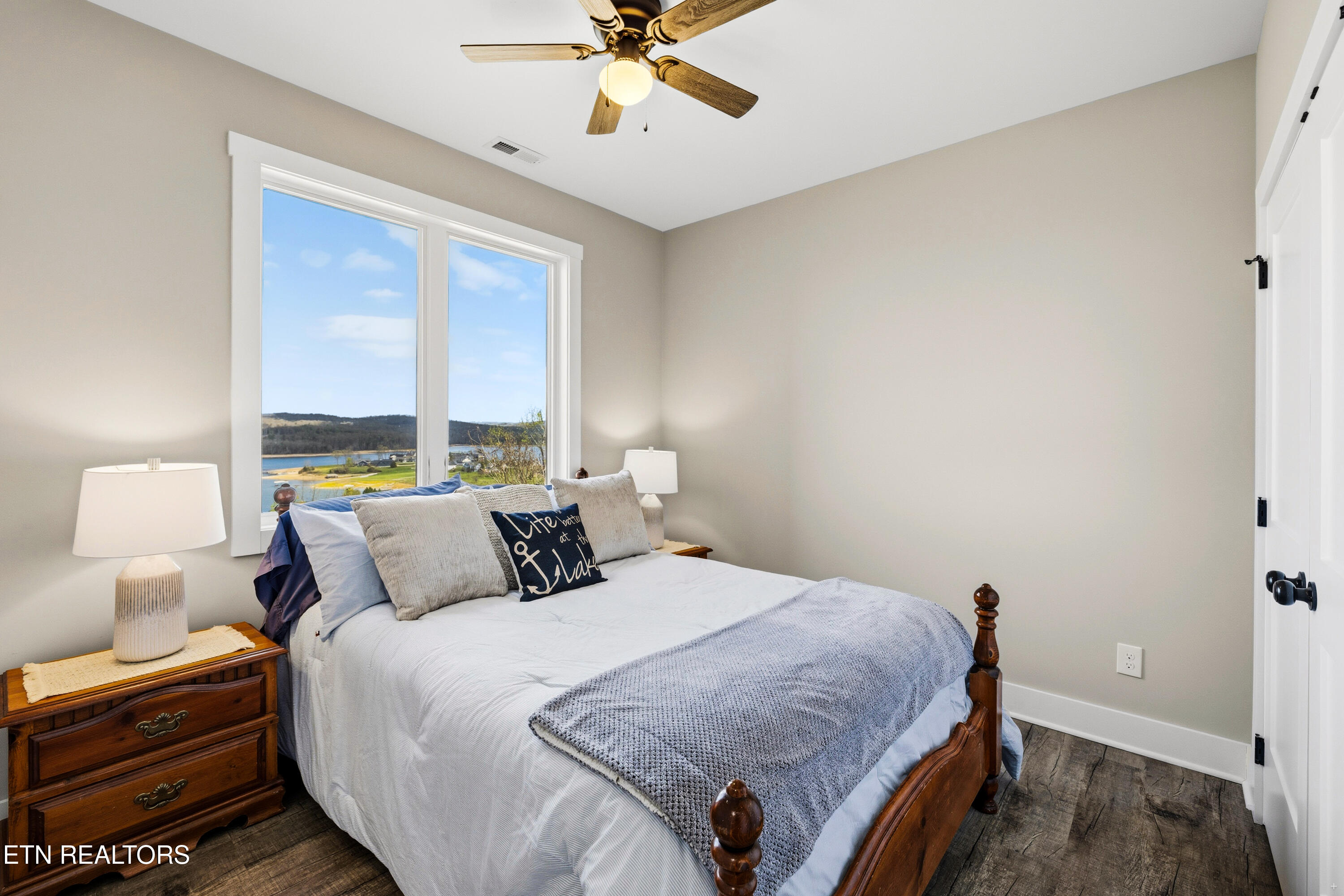 3385 Russell Brothers Road Sharps Chapel TN 37866
