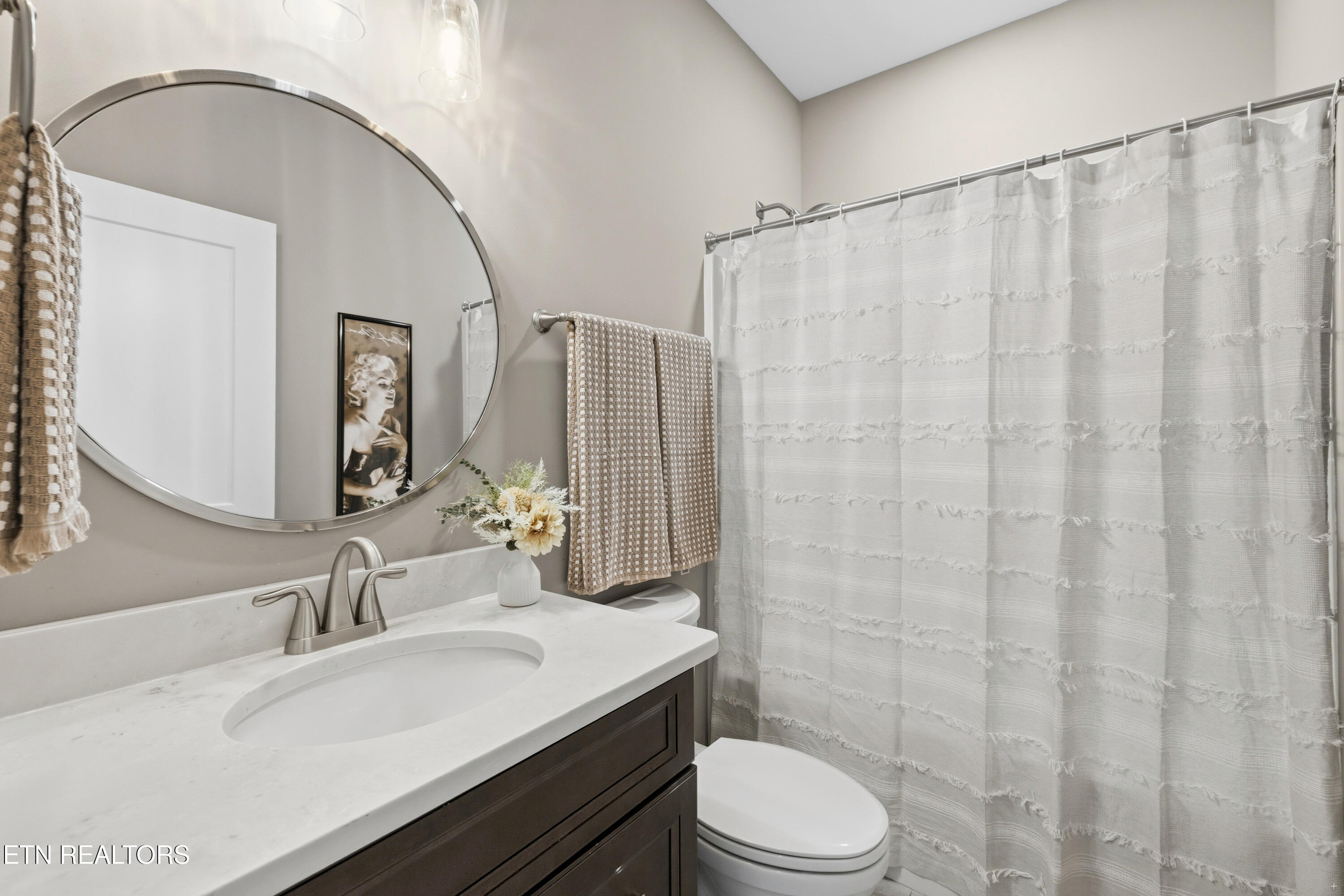 3385 Russell Brothers Road Sharps Chapel TN 37866