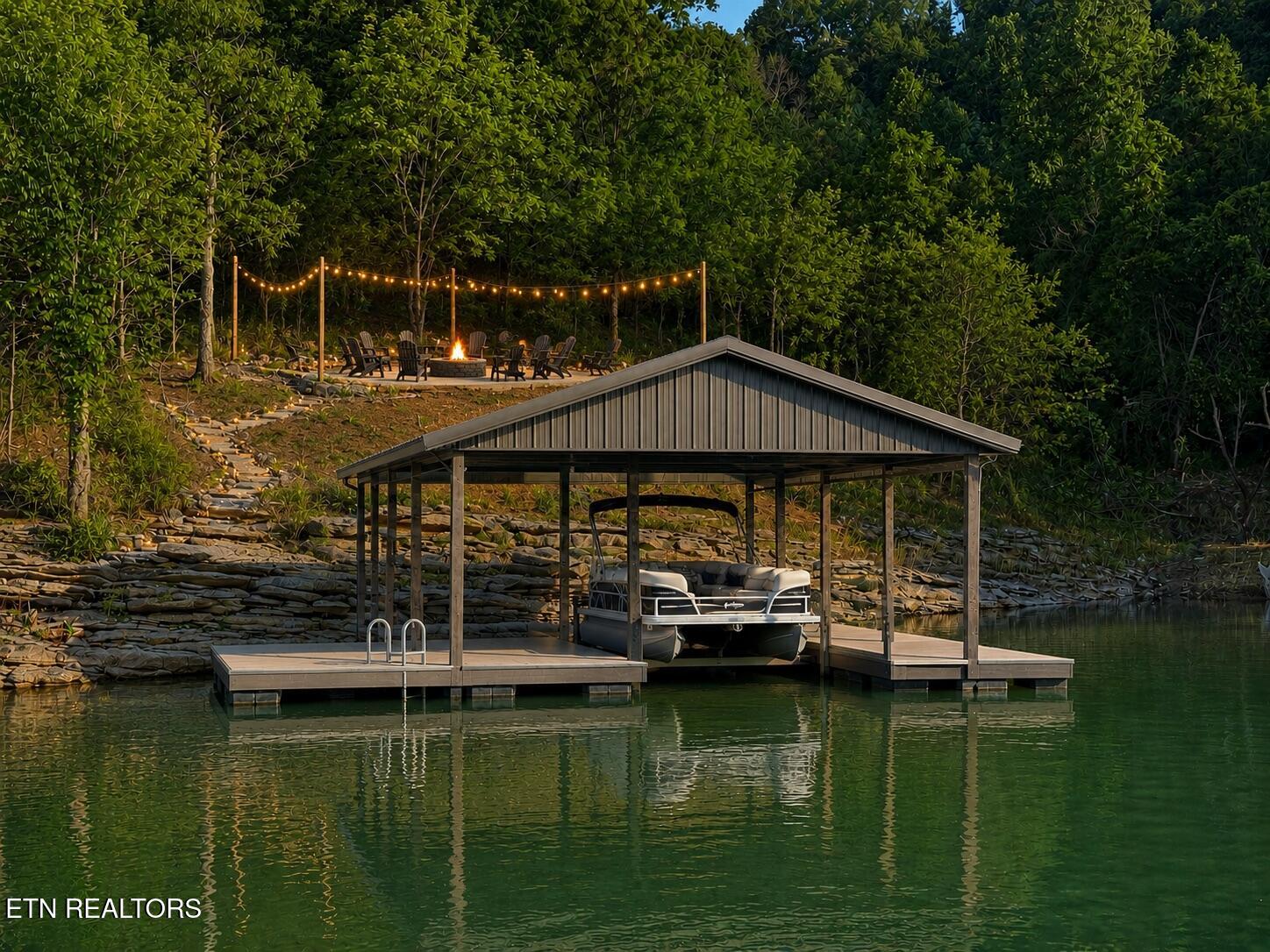 3385 Russell Brothers Road Sharps Chapel TN 37866