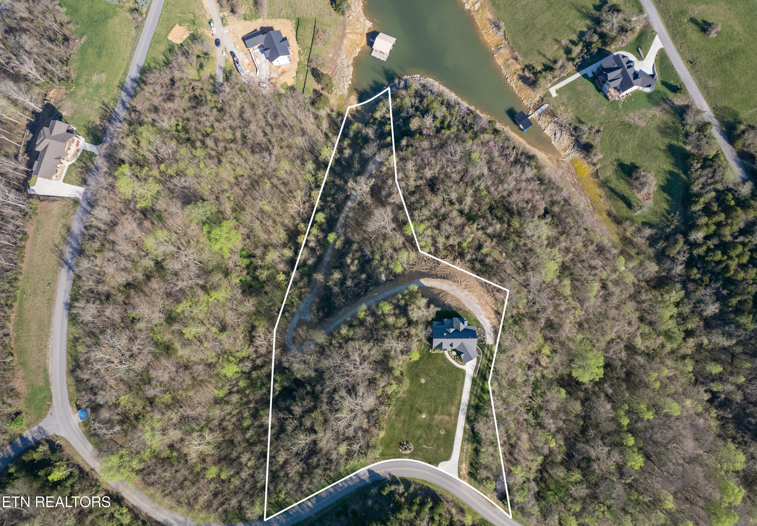 3385 Russell Brothers Road Sharps Chapel TN 37866