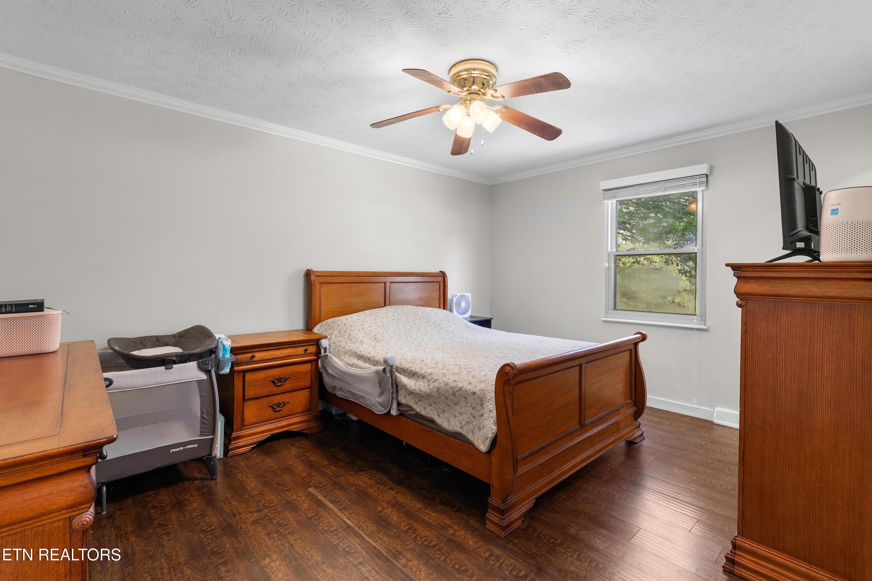 112 Shannon Road Jacksboro TN 37757