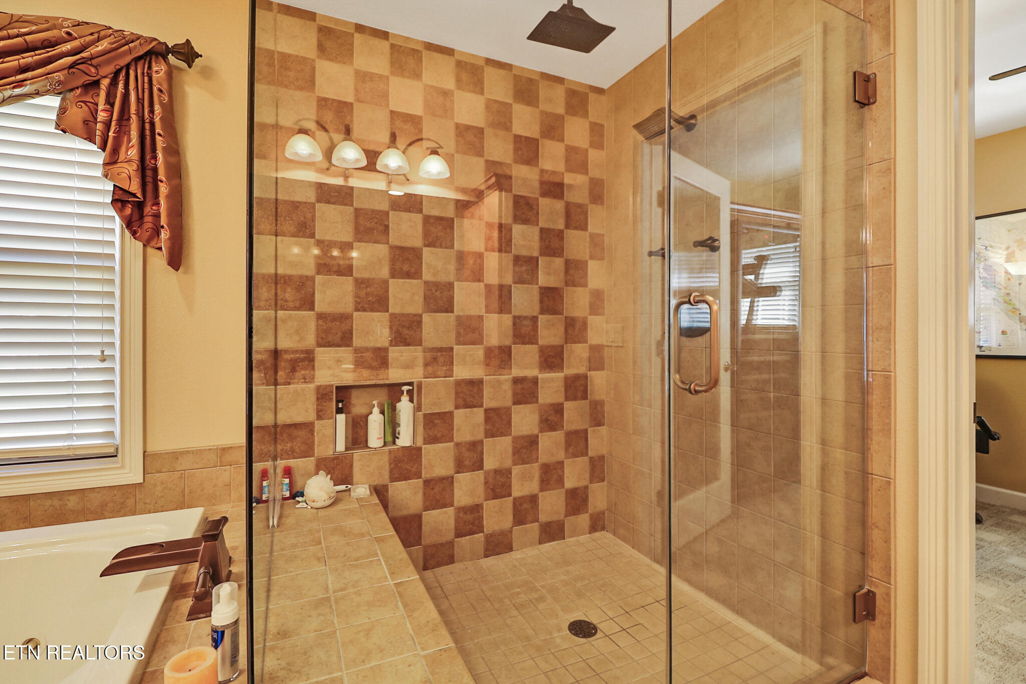 40 Vista Terrace Crossville TN 38558