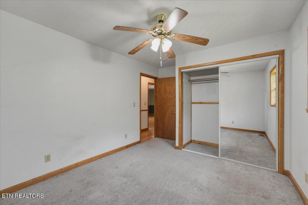 142 Oak Drive Kingston TN 37763