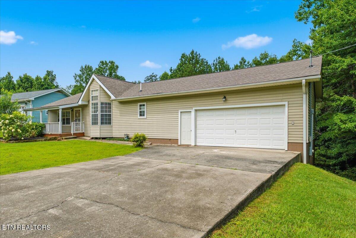 142 Oak Drive Kingston TN 37763
