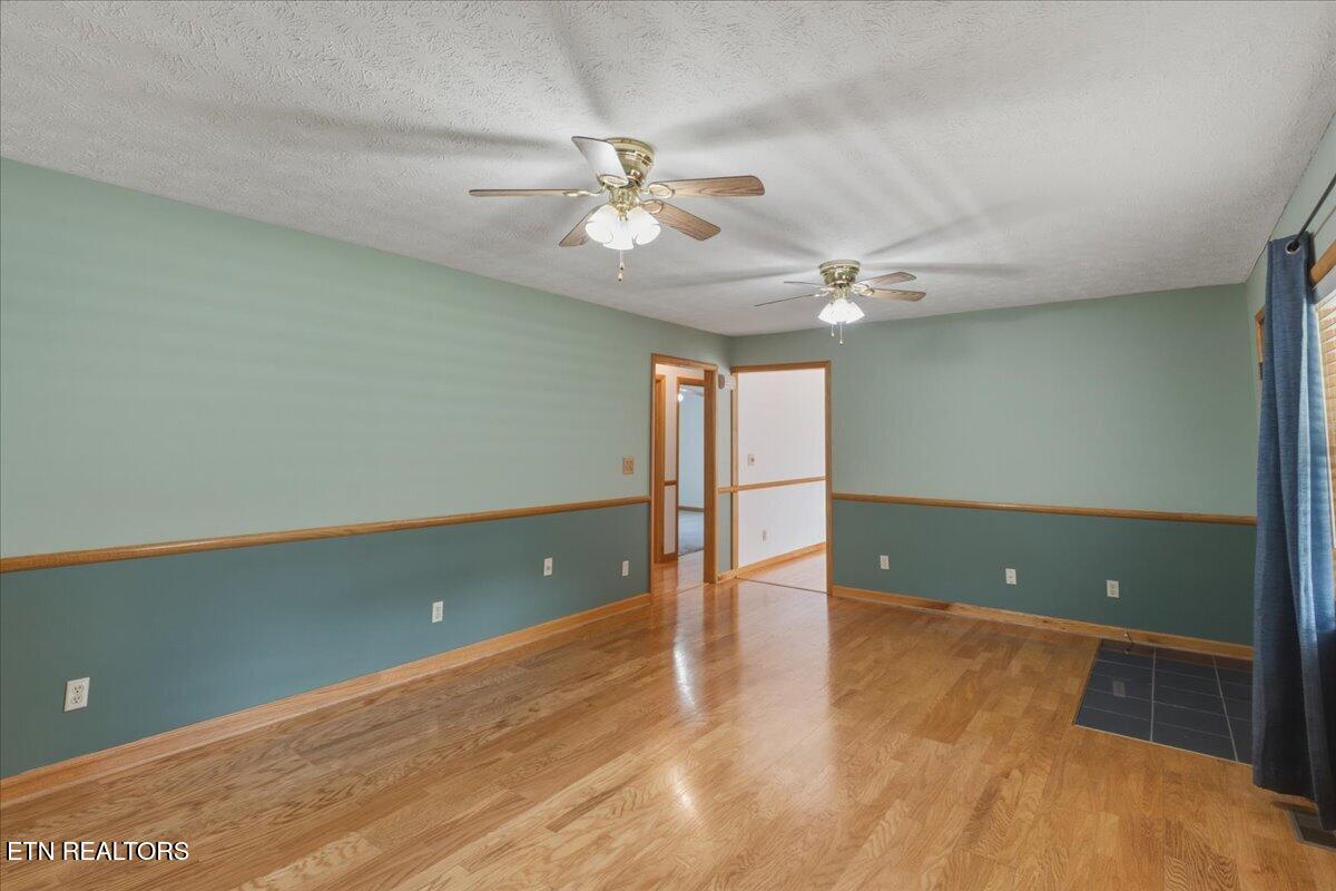 142 Oak Drive Kingston TN 37763