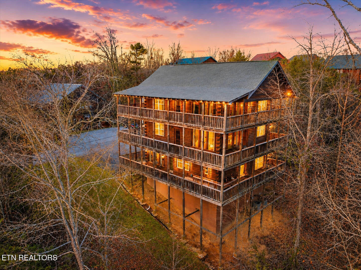 2022 Oakmont Drive Sevierville TN 37876