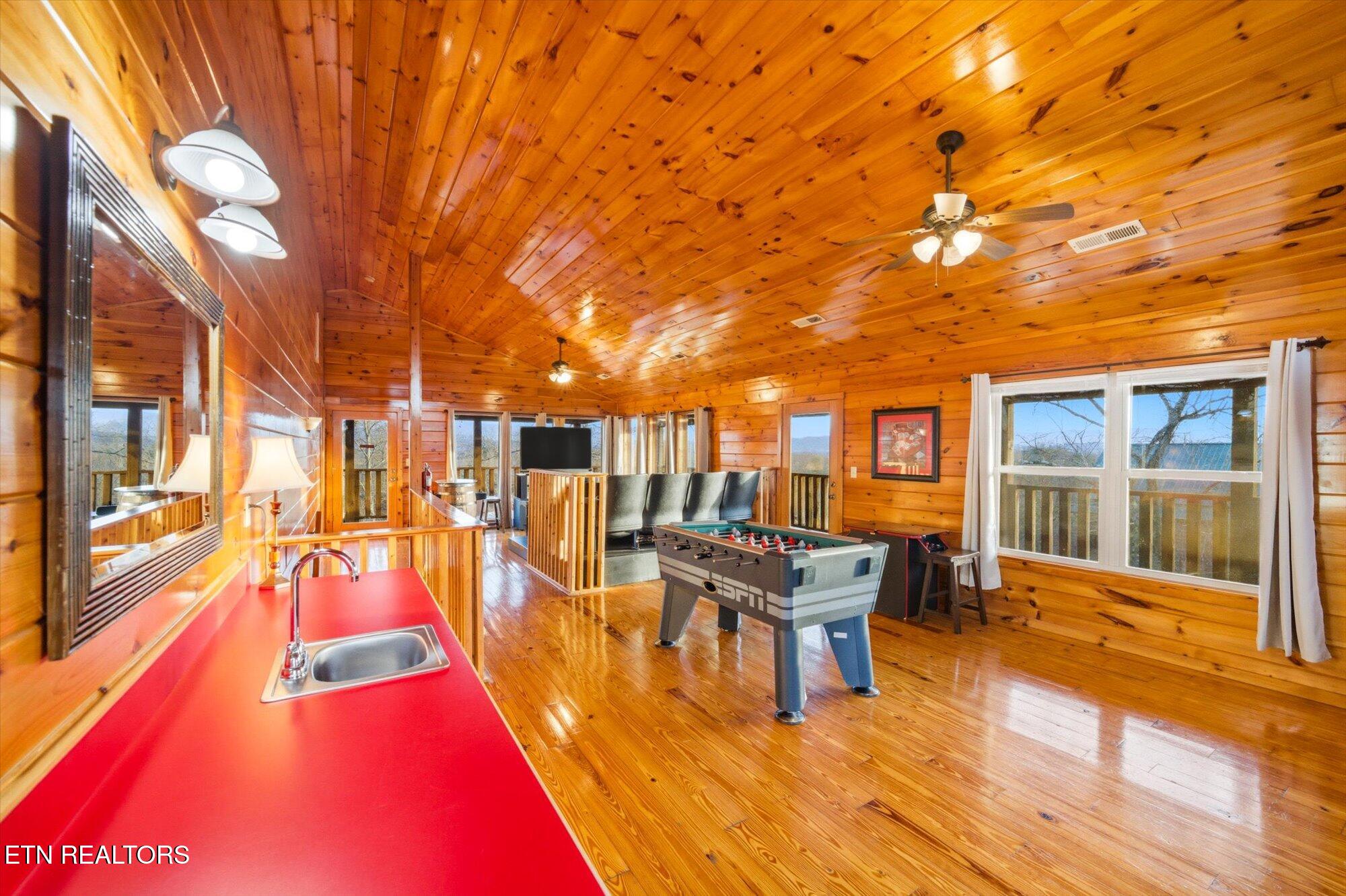 2022 Oakmont Drive Sevierville TN 37876