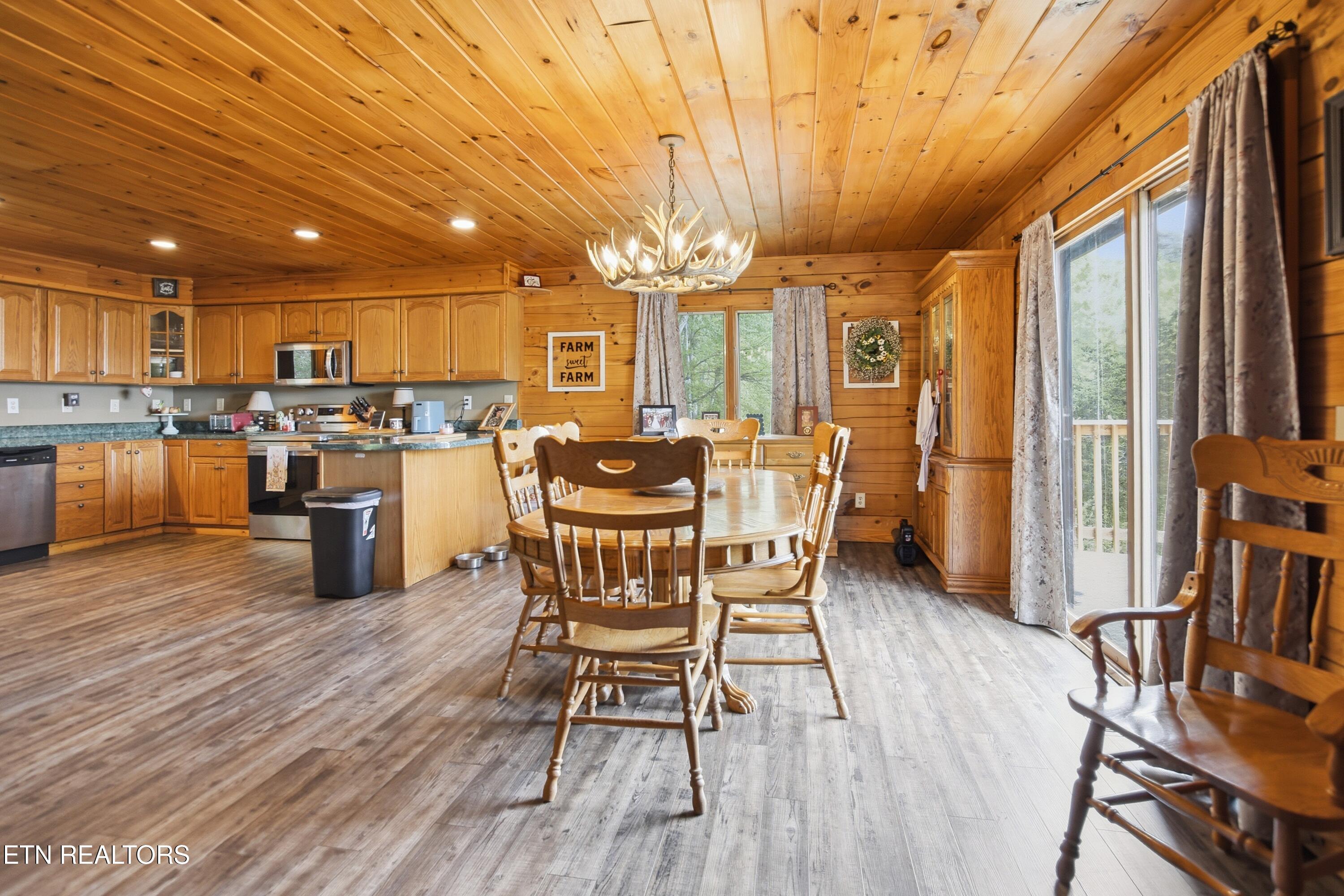 699 Lakeview Drive Sharps Chapel TN 37866