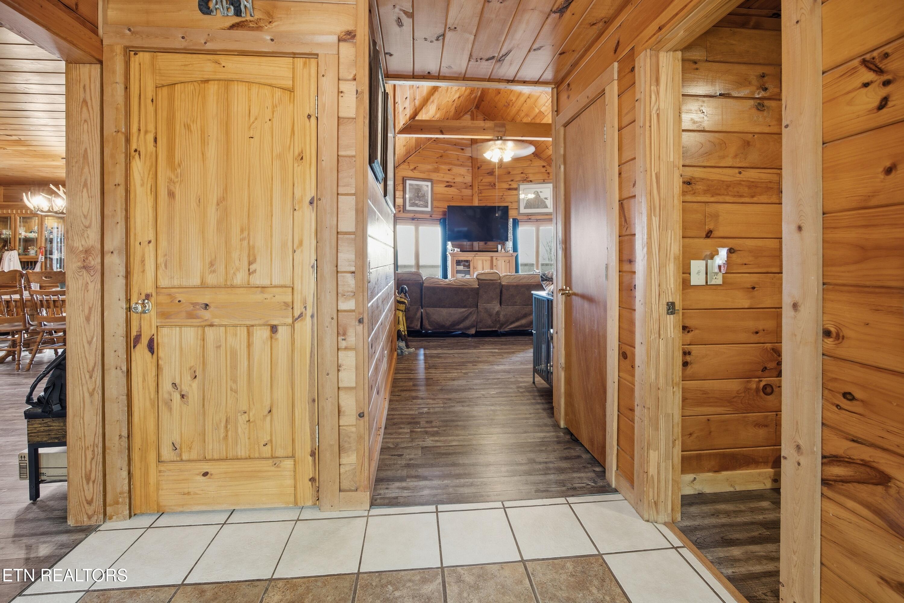 699 Lakeview Drive Sharps Chapel TN 37866