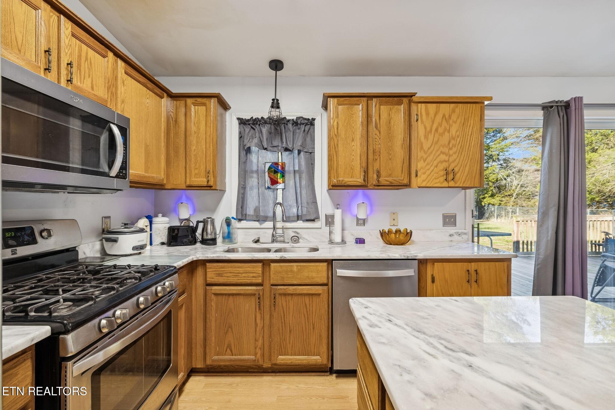 330 Deerfield Road Sparta TN 38583