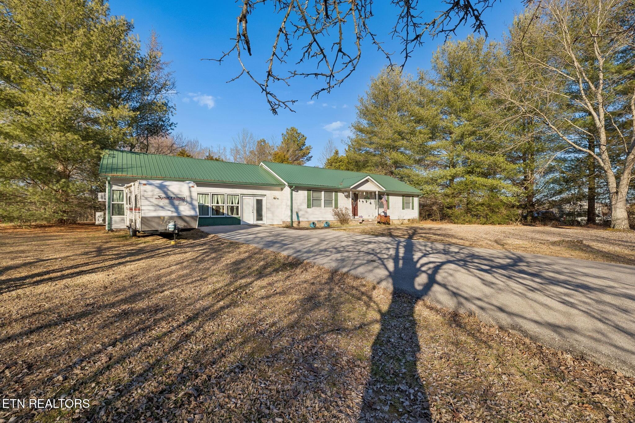 330 Deerfield Road Sparta TN 38583