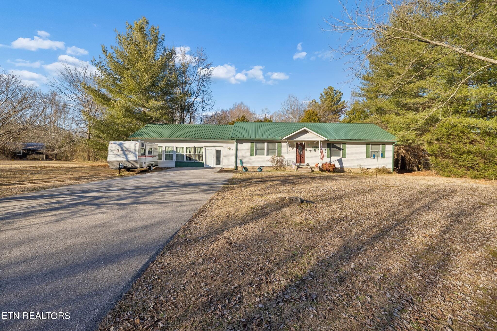 330 Deerfield Road Sparta TN 38583