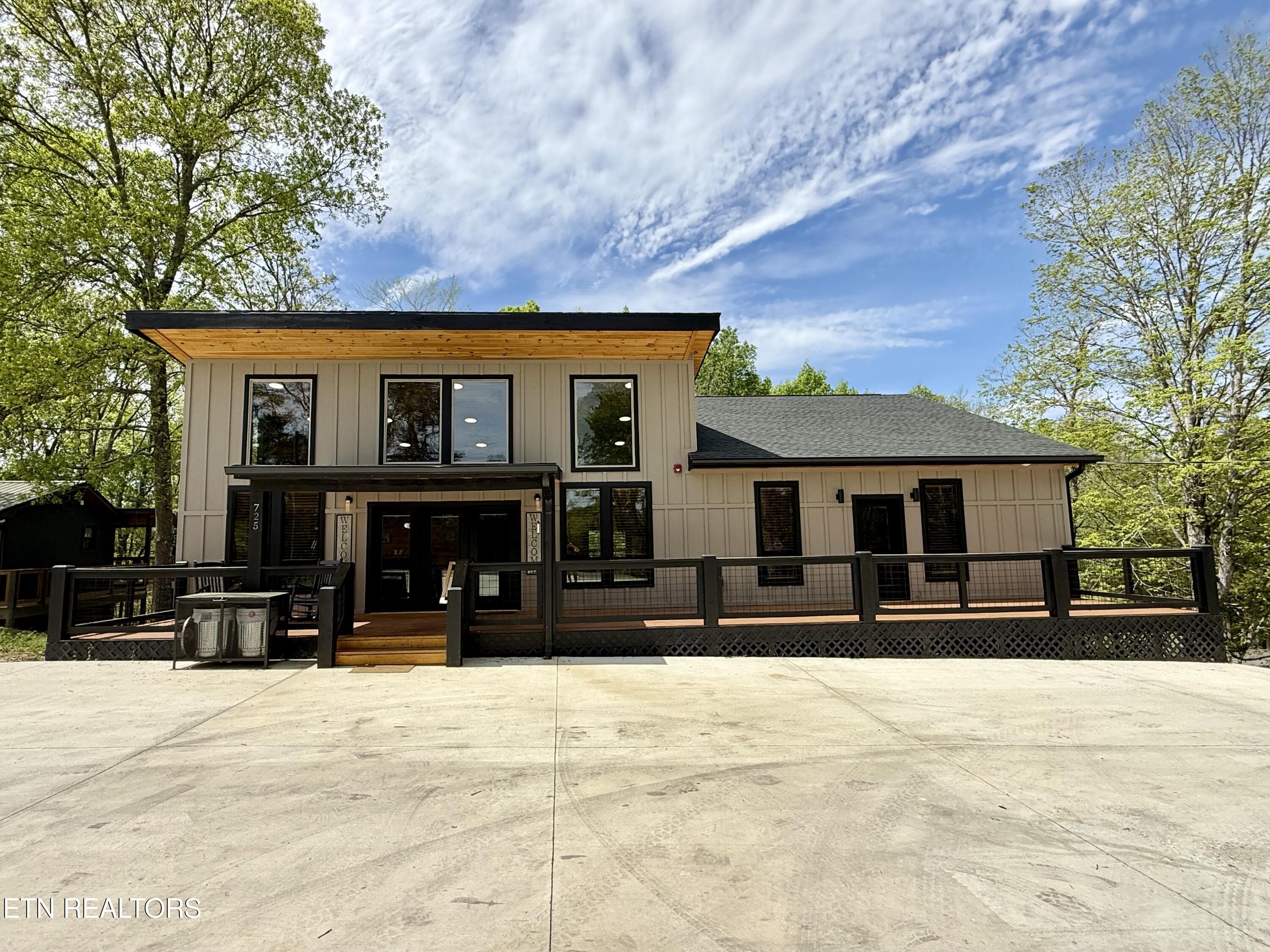 725 Timberlake Sevierville TN 37876