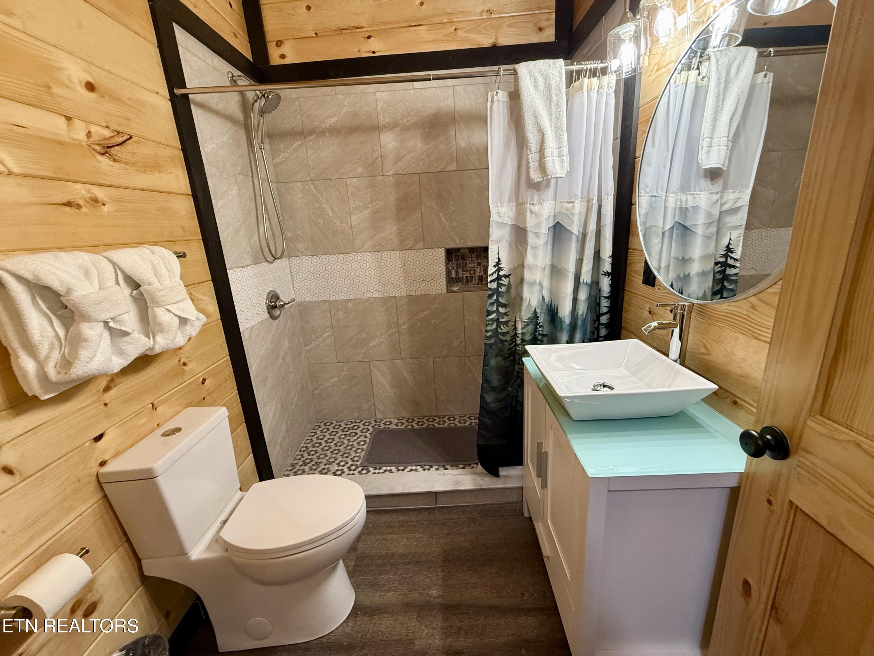 725 Timberlake Sevierville TN 37876