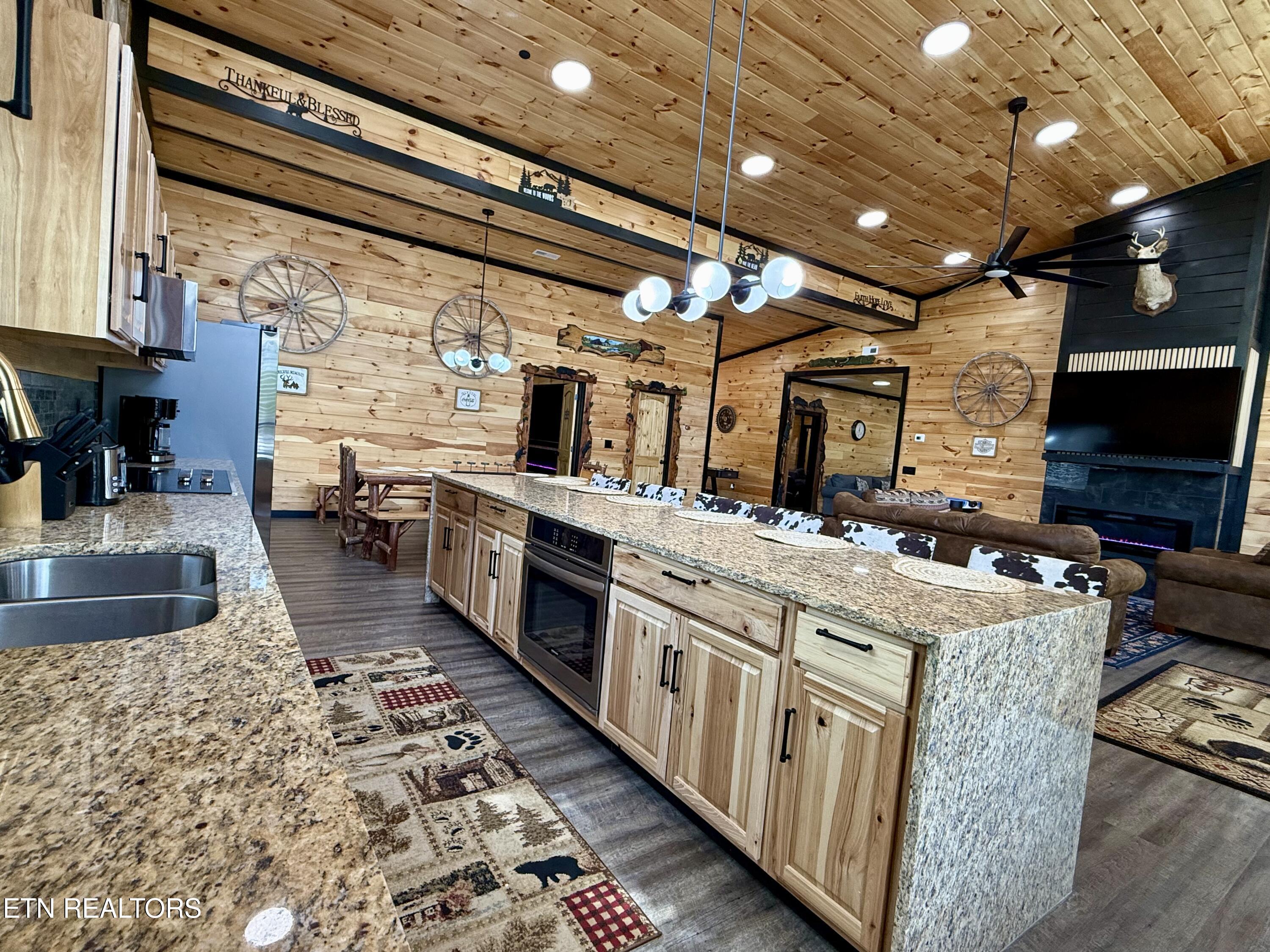 725 Timberlake Sevierville TN 37876