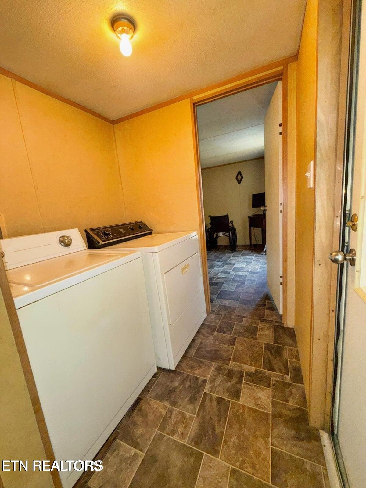 138 Pearly Ward Lane Caryville TN 37714