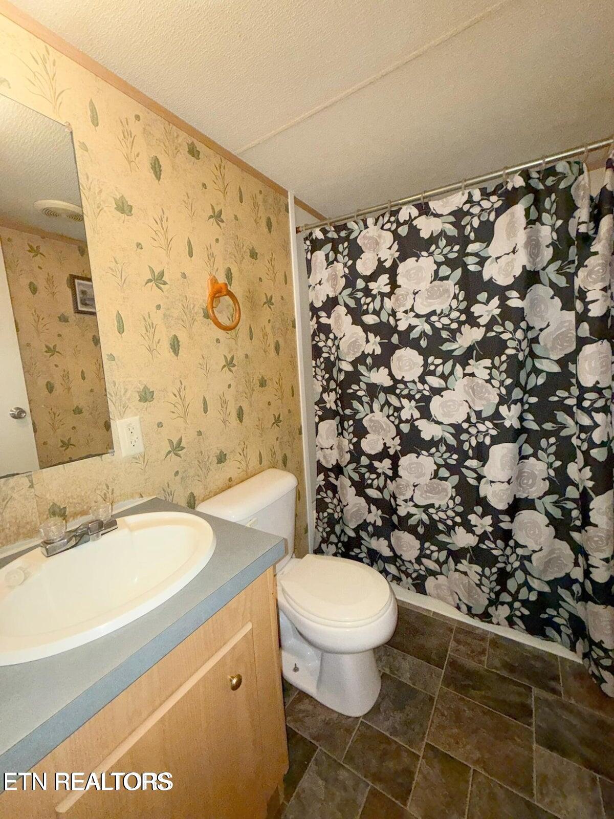 138 Pearly Ward Lane Caryville TN 37714