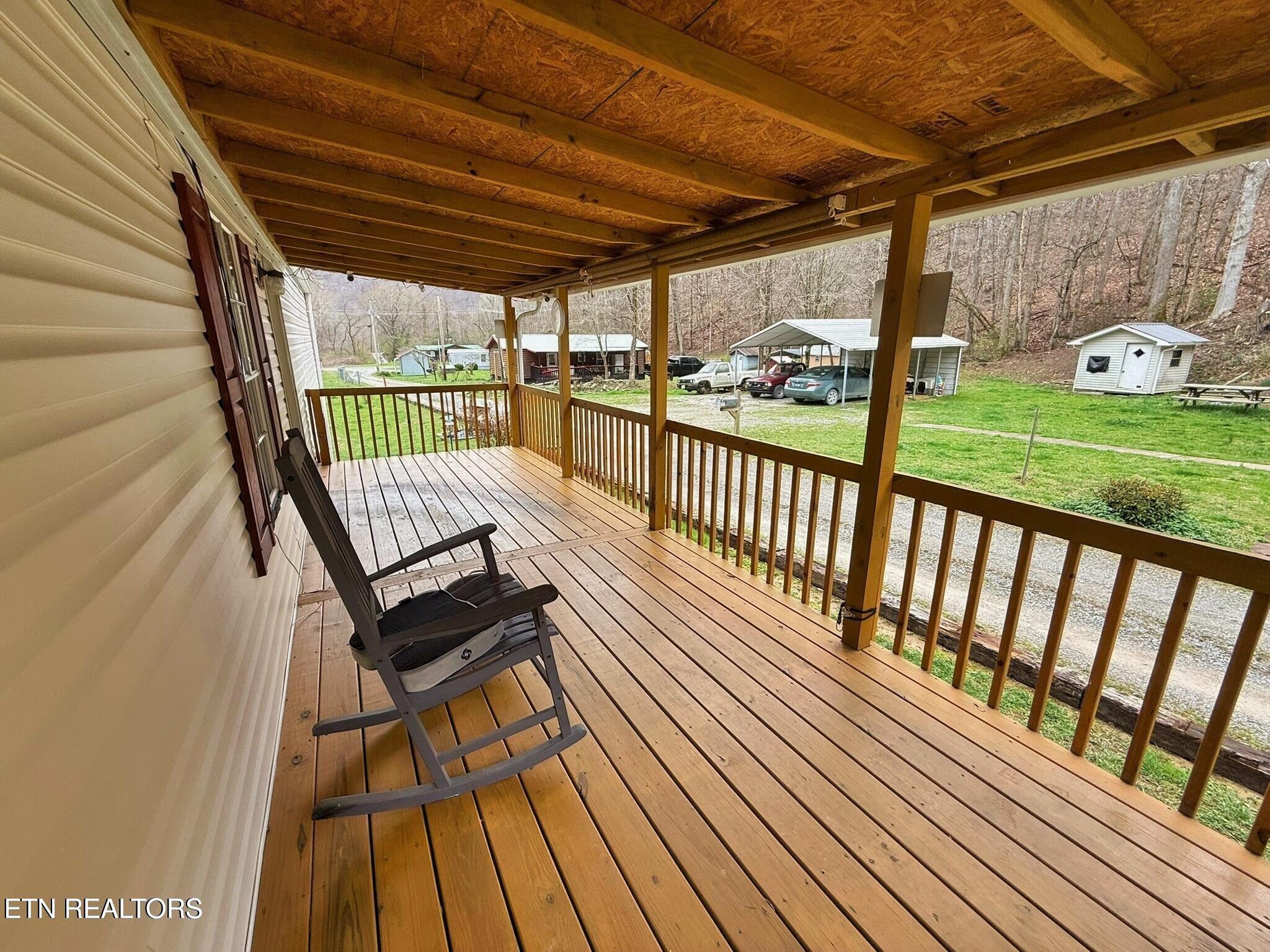 138 Pearly Ward Lane Caryville TN 37714