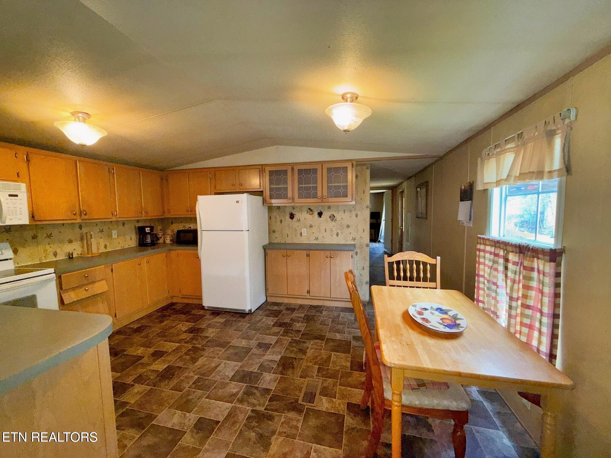 138 Pearly Ward Lane Caryville TN 37714