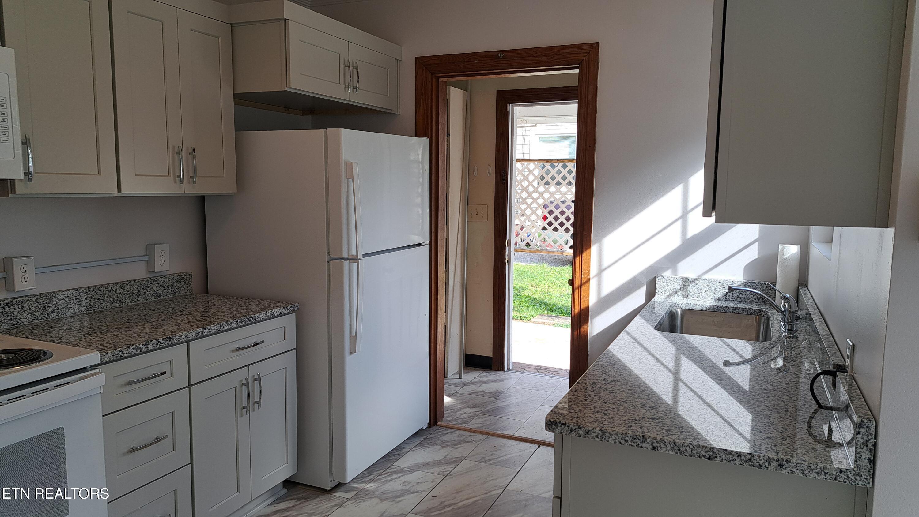 59 Brown Avenue Crossville TN 38555