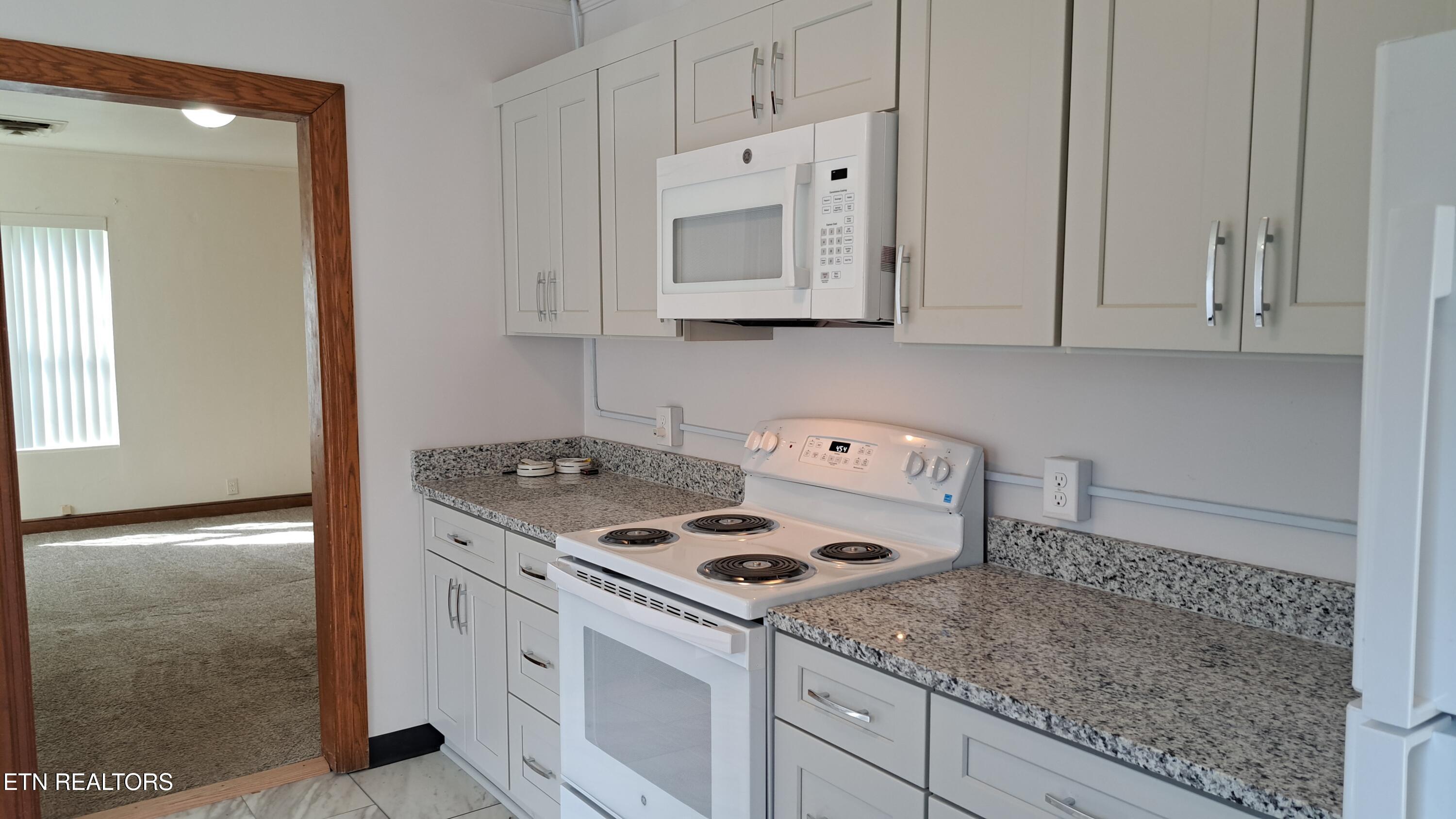 59 Brown Avenue Crossville TN 38555