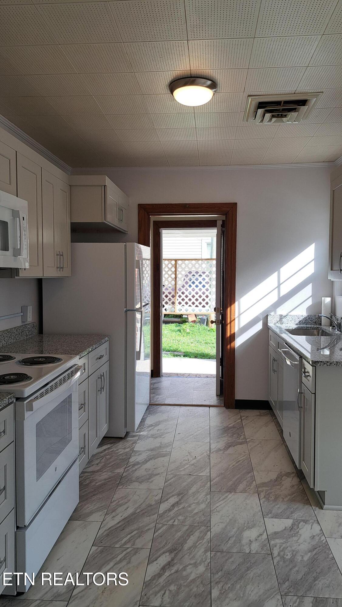 59 Brown Avenue Crossville TN 38555