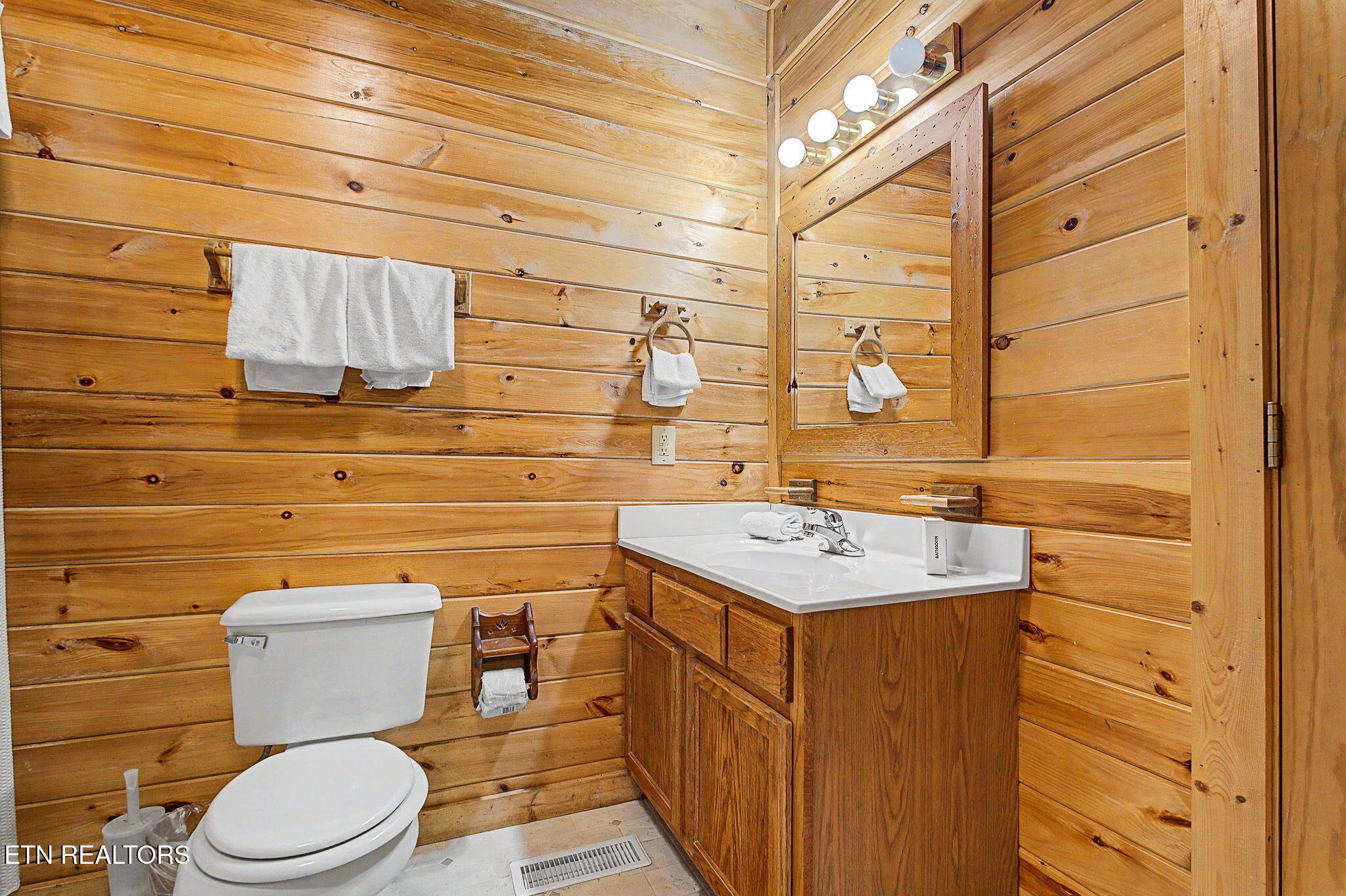 2223 Eagle Feather Drive Sevierville TN 37876