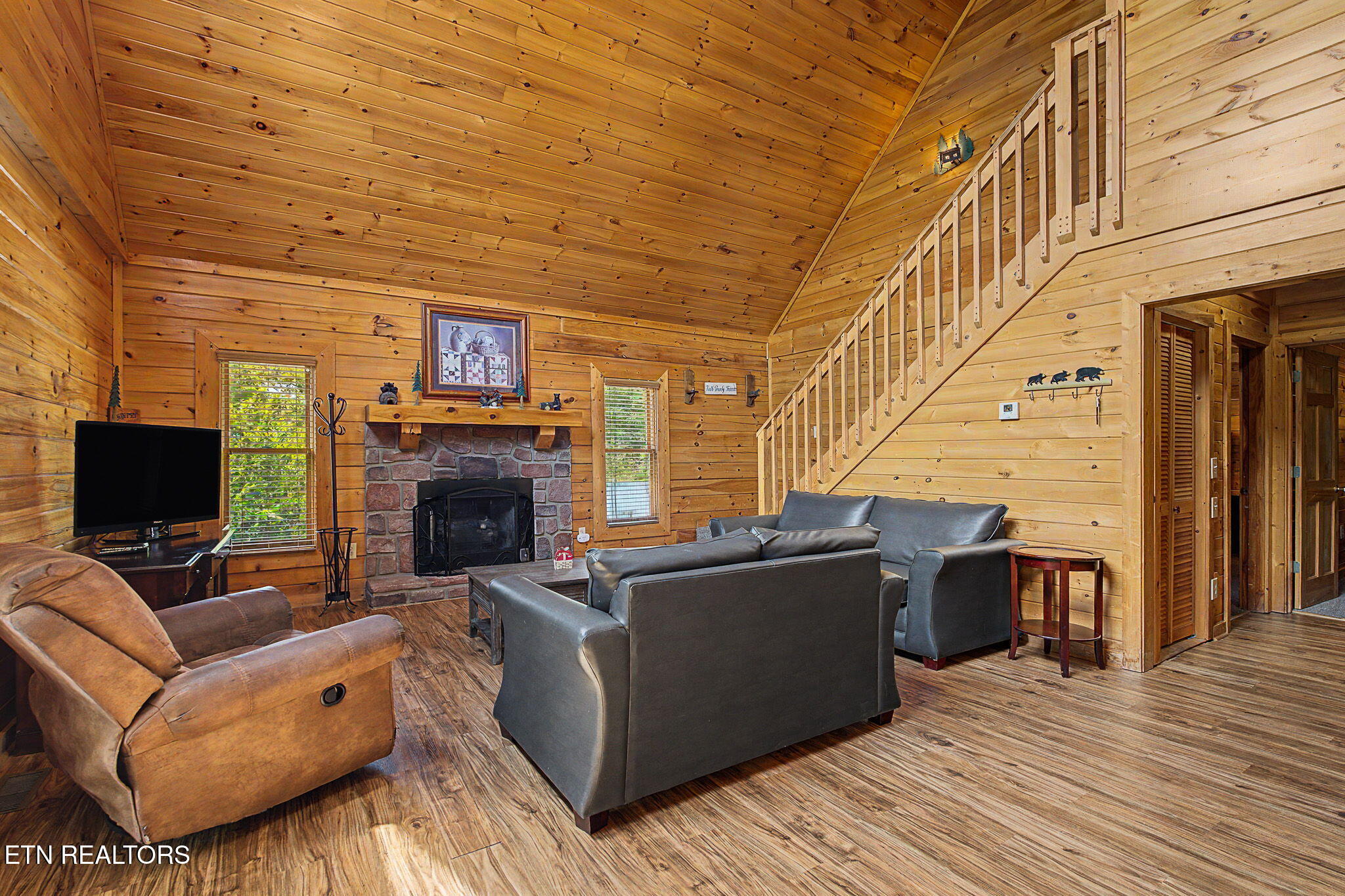 2223 Eagle Feather Drive Sevierville TN 37876