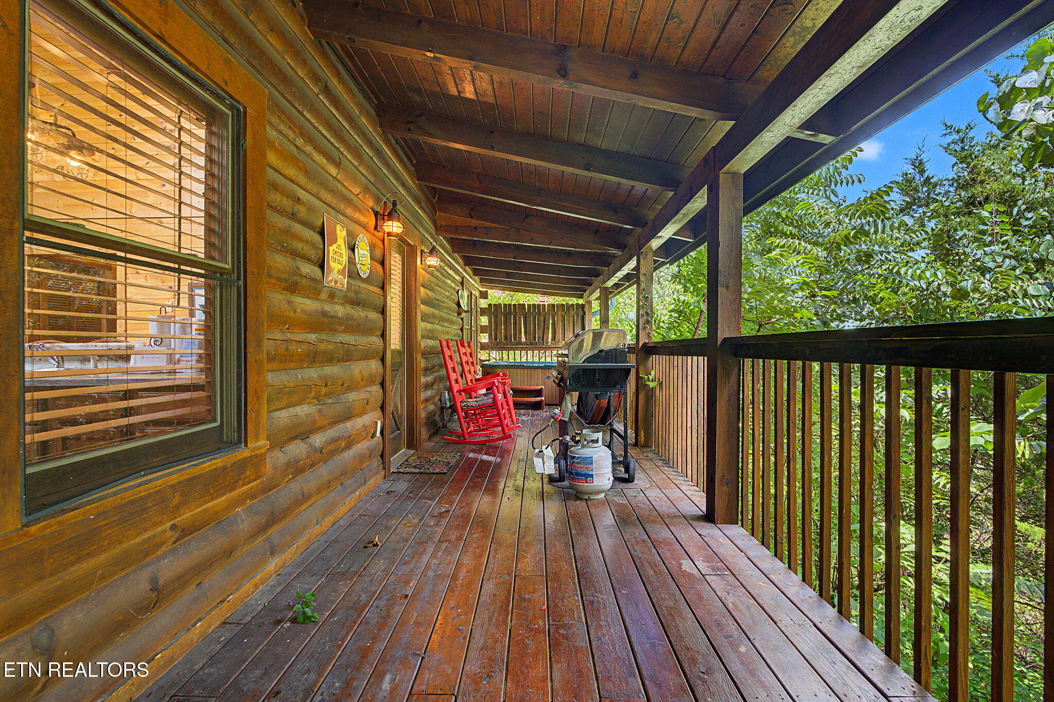 2223 Eagle Feather Drive Sevierville TN 37876