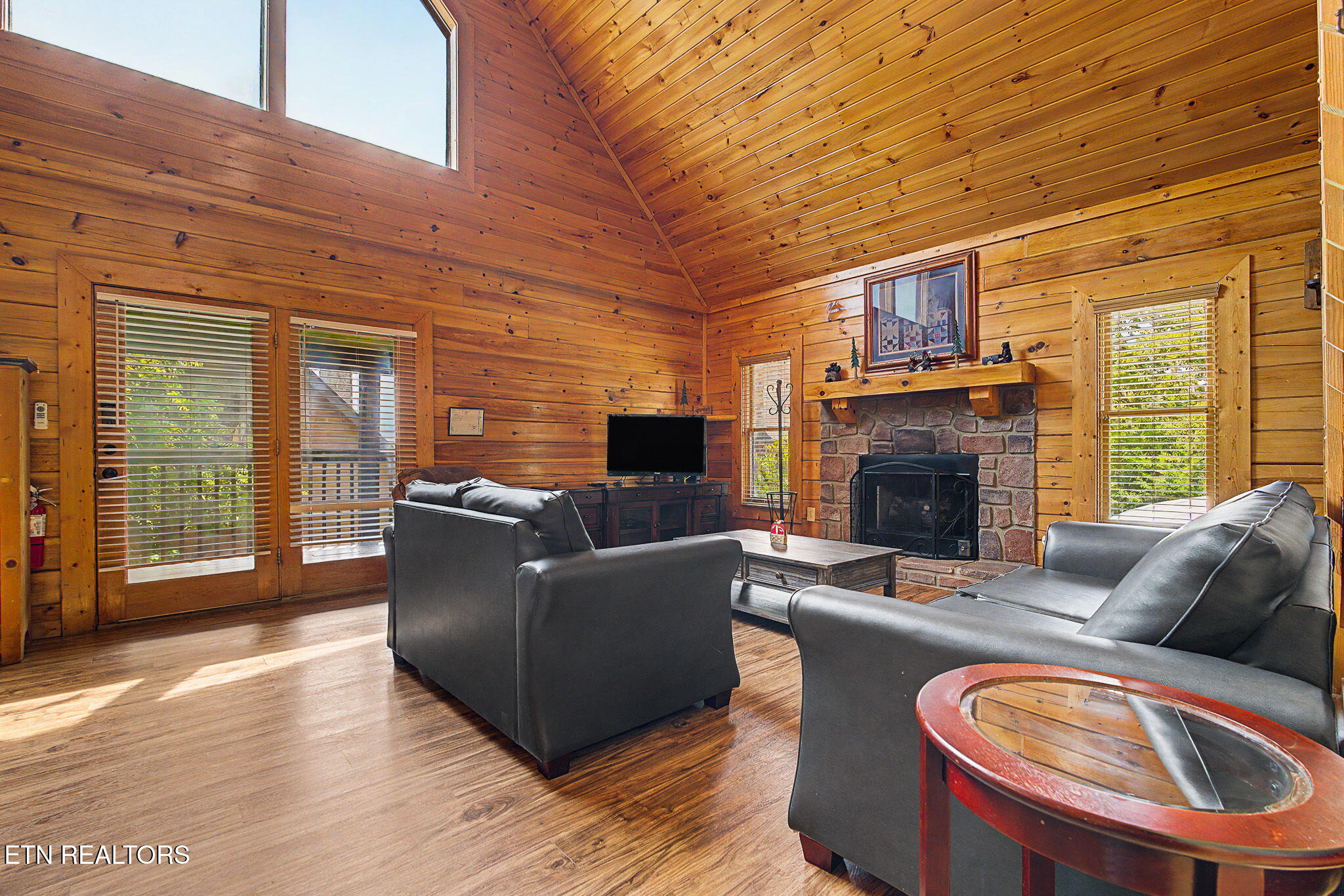 2223 Eagle Feather Drive Sevierville TN 37876