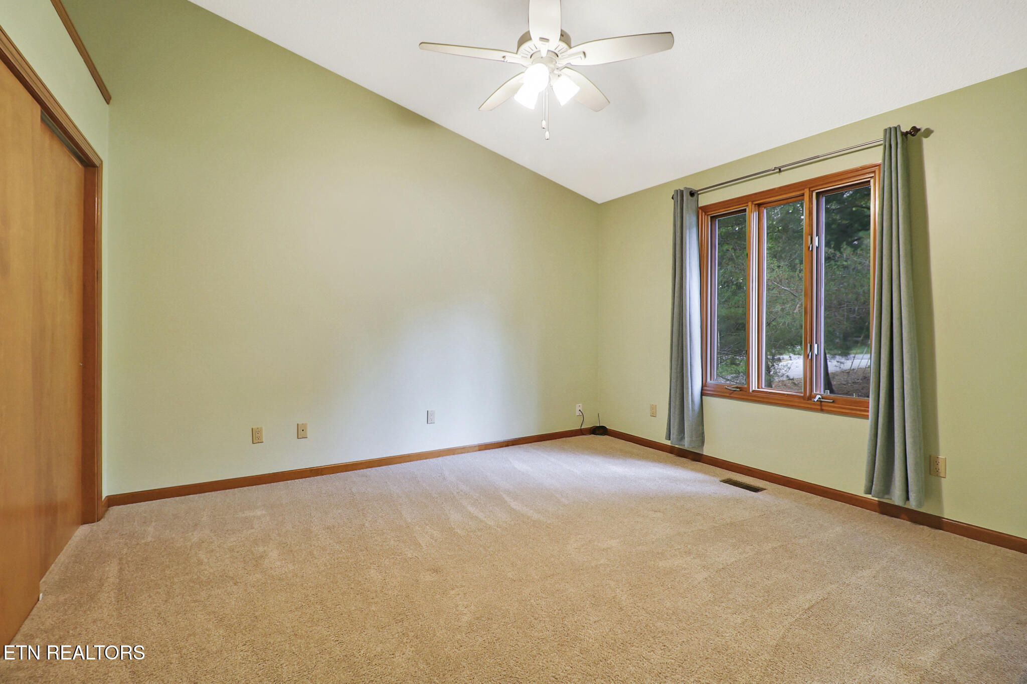 35 Pineridge Court Crossville TN 38558