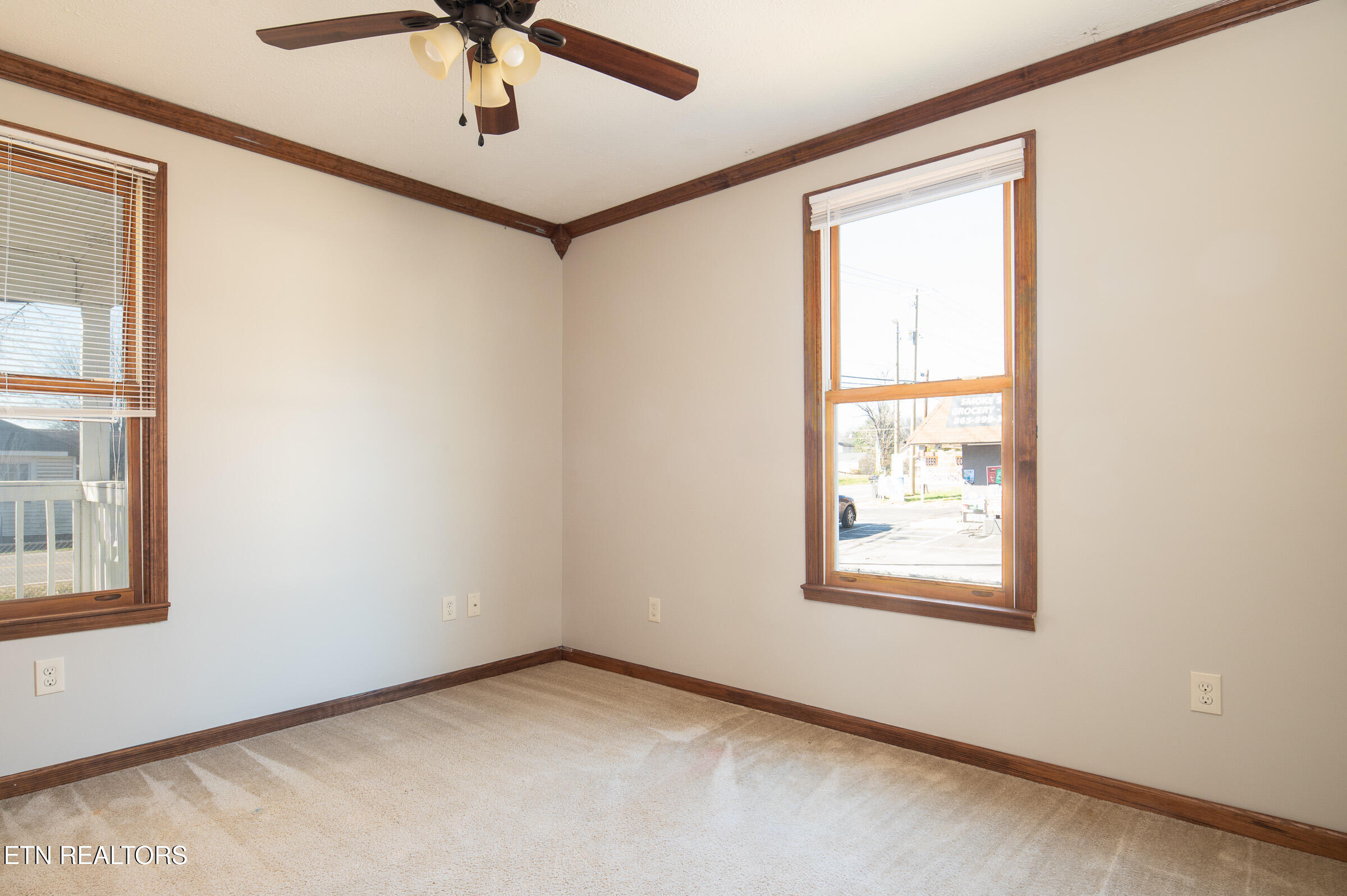 3522 Whittle Springs Knoxville TN 37917