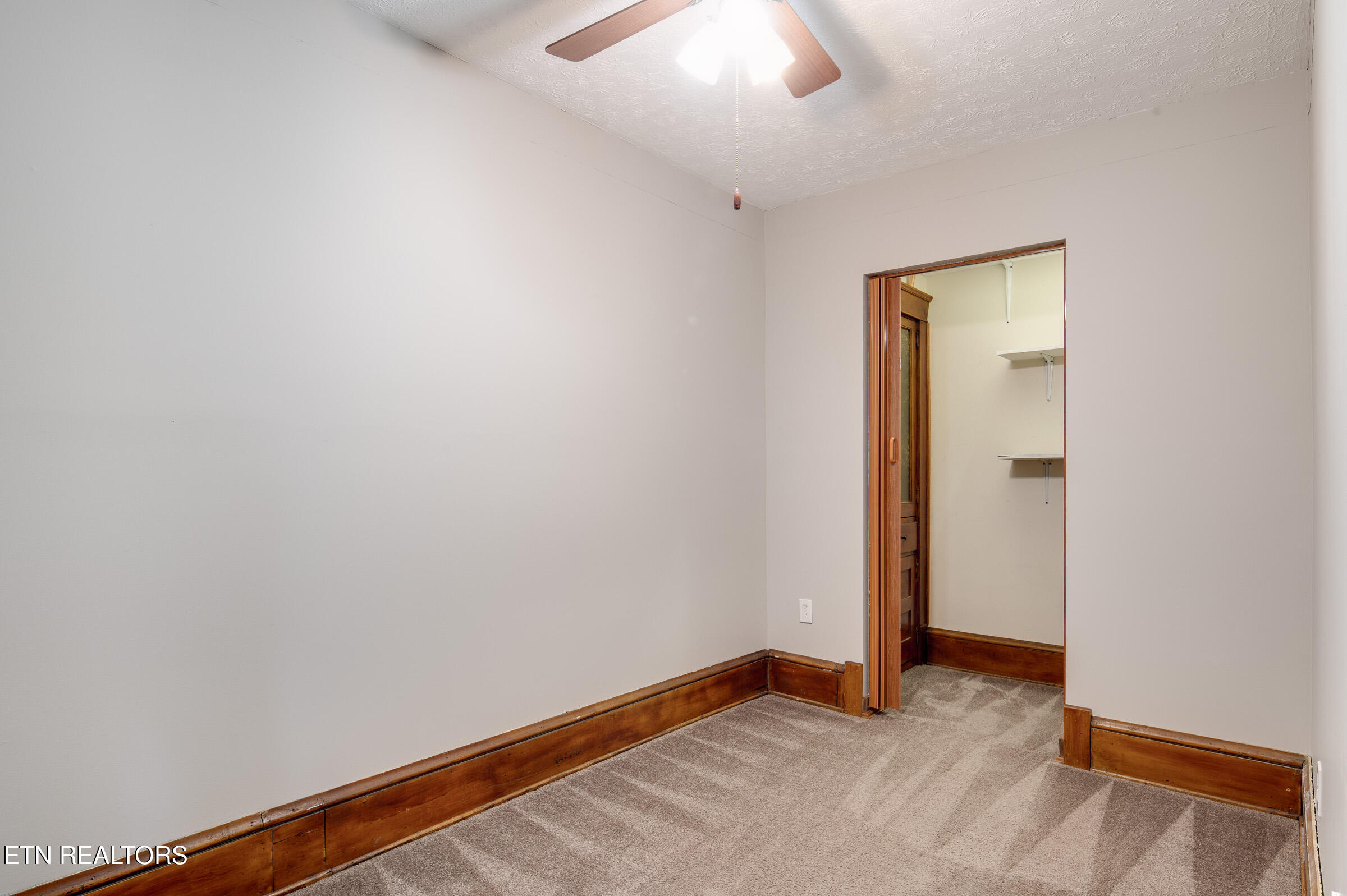 3522 Whittle Springs Knoxville TN 37917