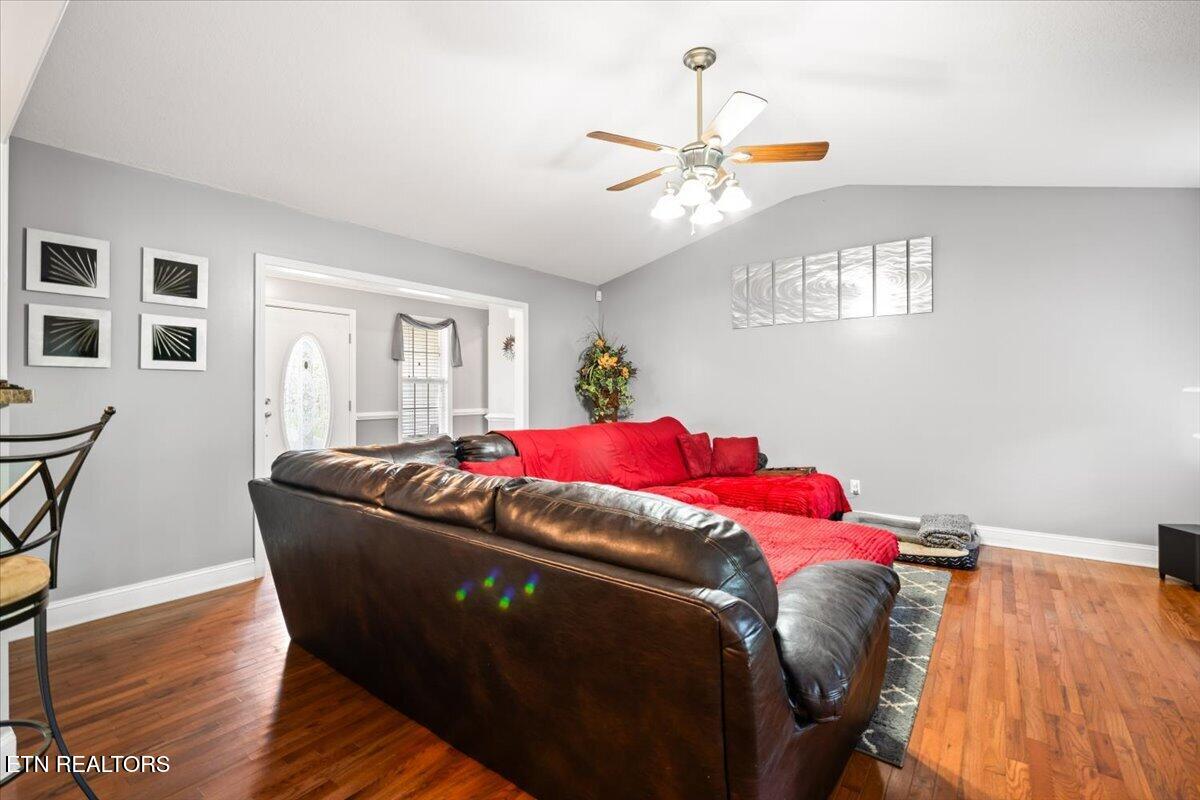 122 Michael Lane Jacksboro TN 37757