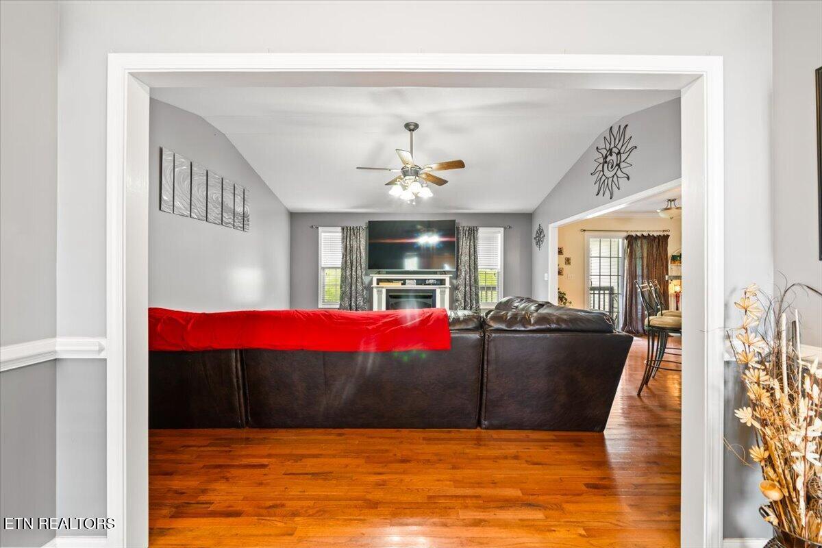 122 Michael Lane Jacksboro TN 37757