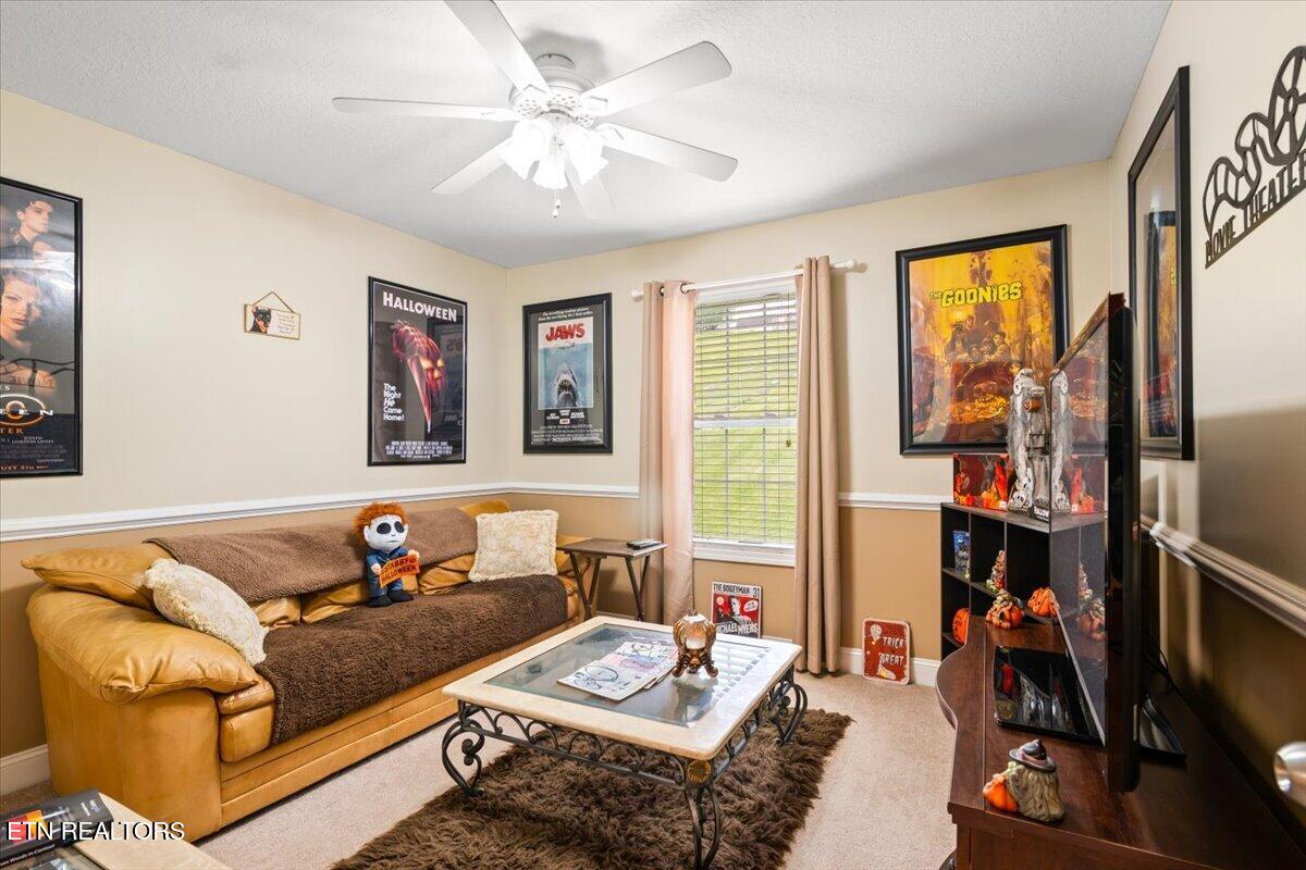 122 Michael Lane Jacksboro TN 37757