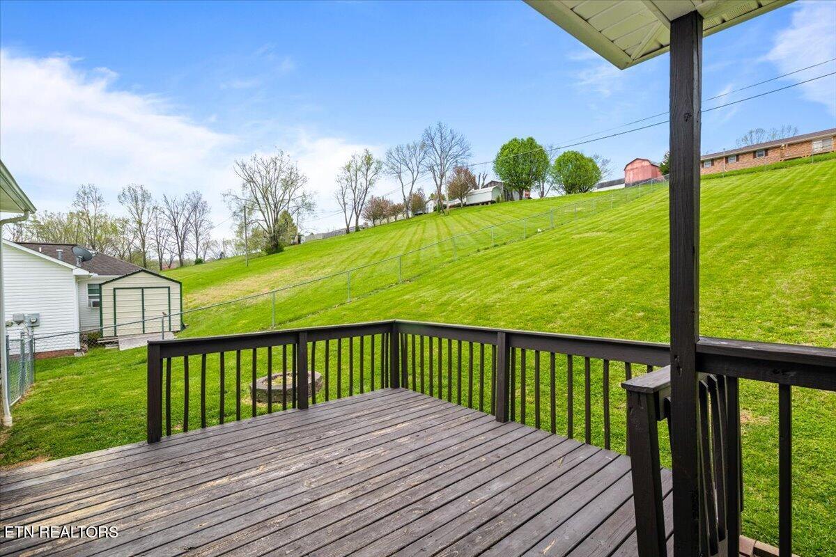 122 Michael Lane Jacksboro TN 37757