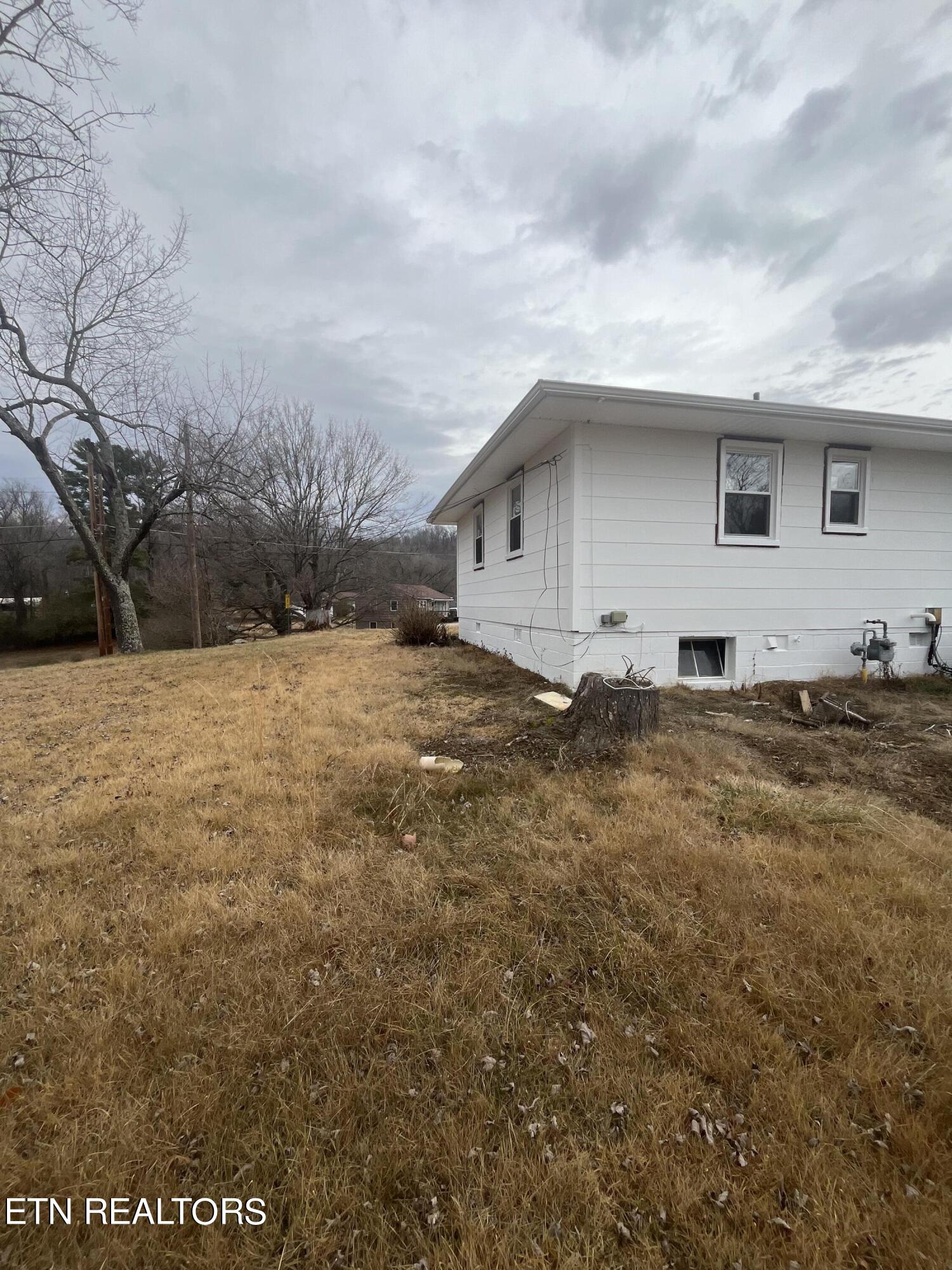 108 Spain Circle Harriman TN 37748