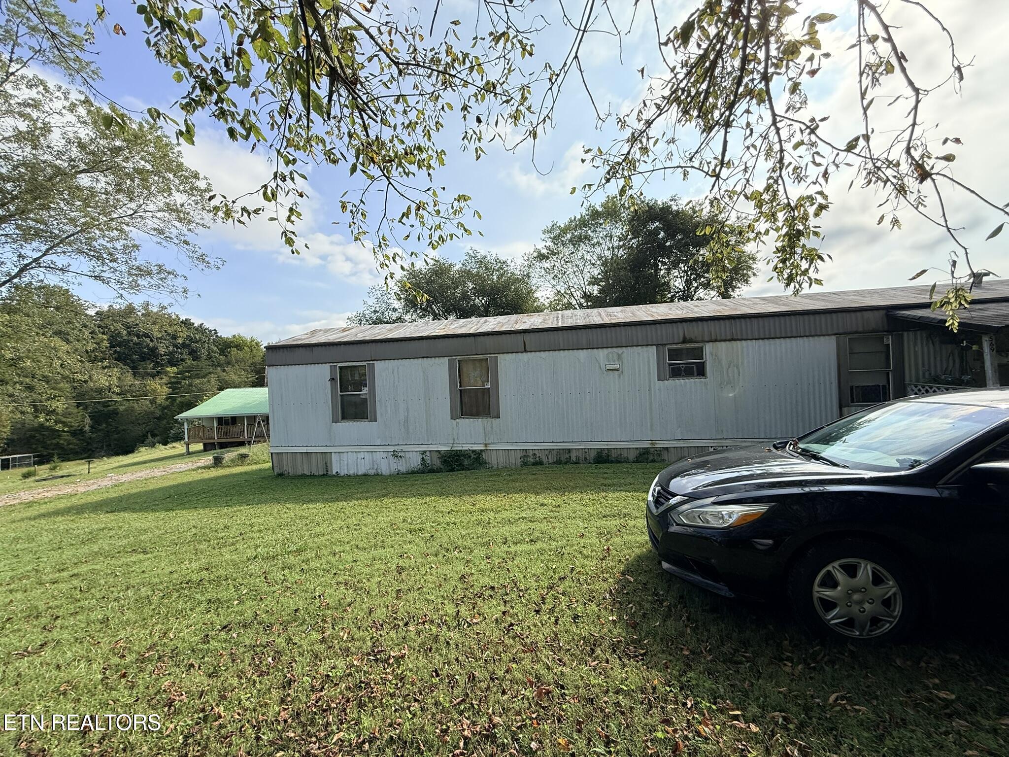 569 Carr Wynn Road Lafollette TN 37766