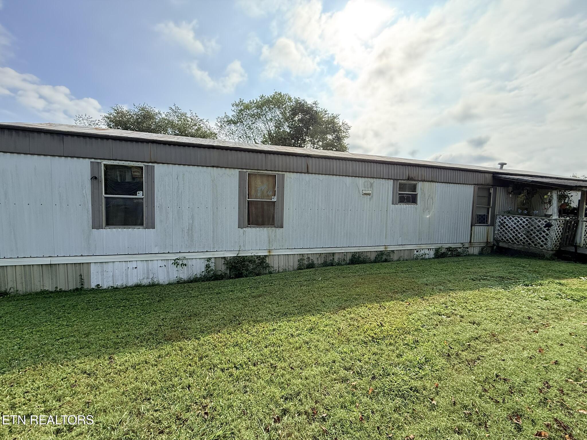 569 Carr Wynn Road Lafollette TN 37766