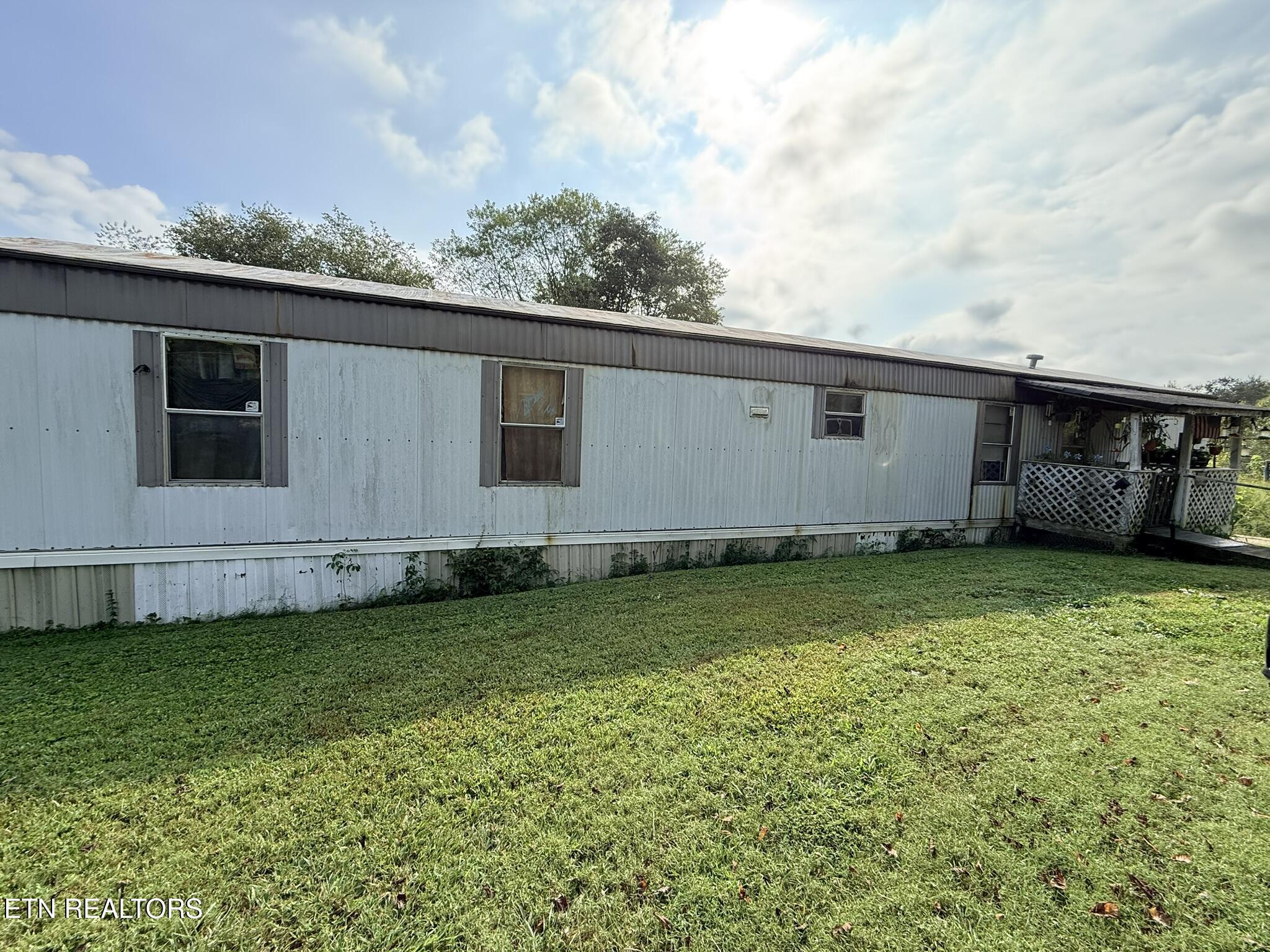 569 Carr Wynn Road Lafollette TN 37766