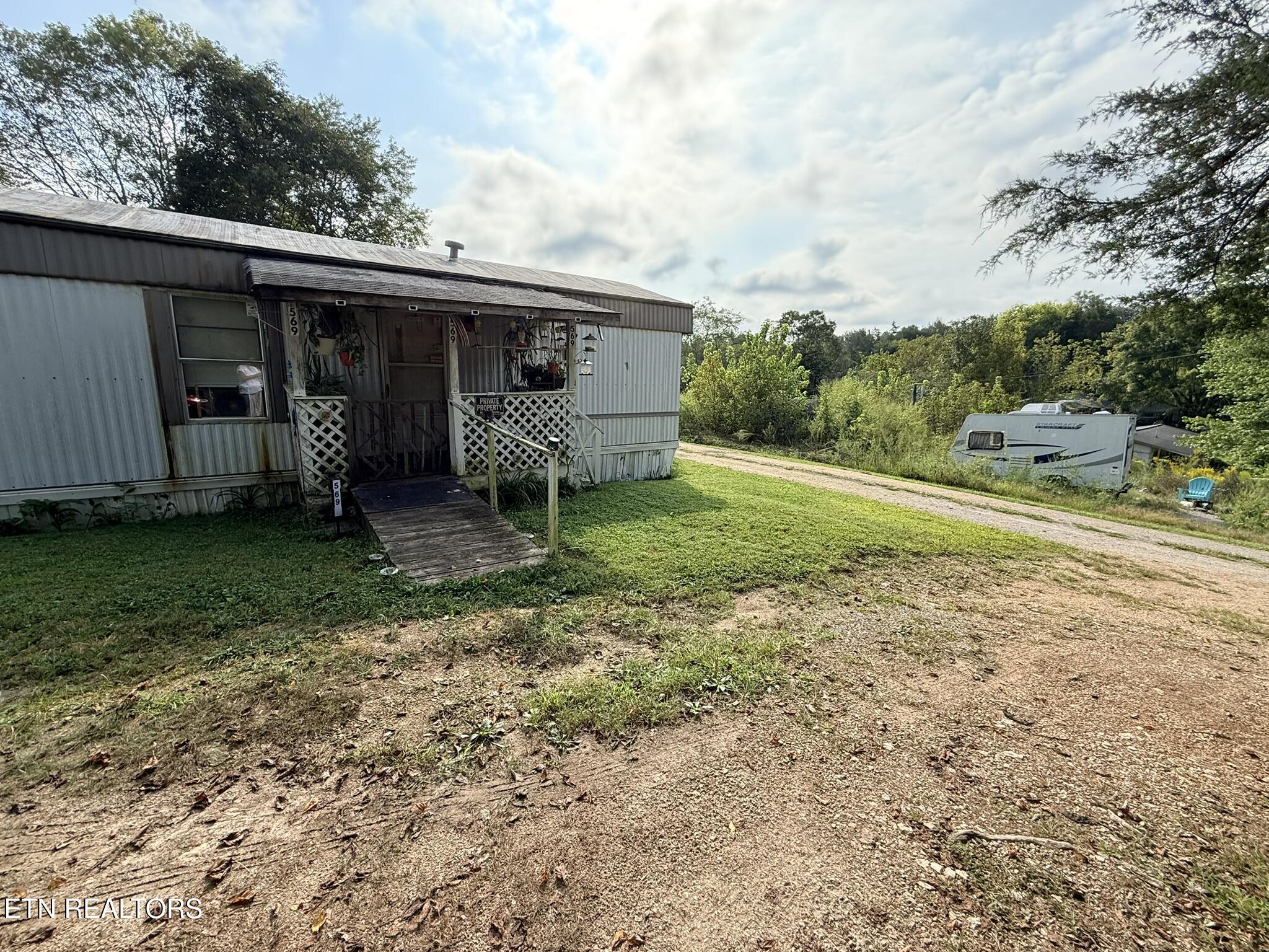 569 Carr Wynn Road Lafollette TN 37766