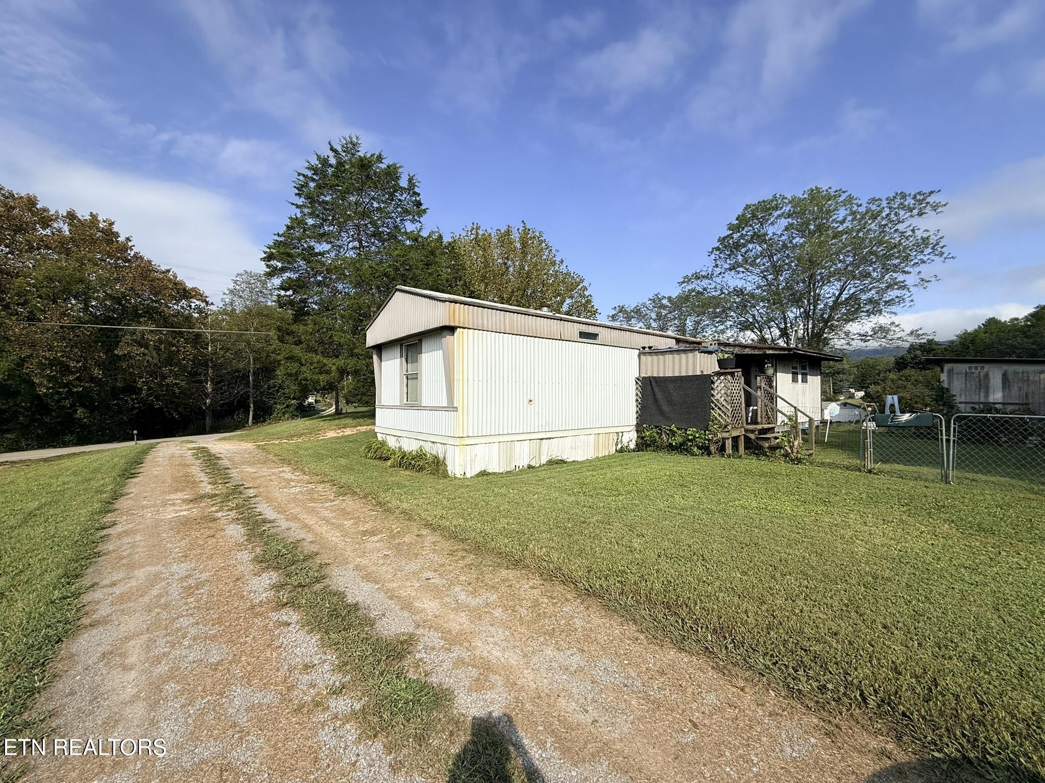 569 Carr Wynn Road Lafollette TN 37766