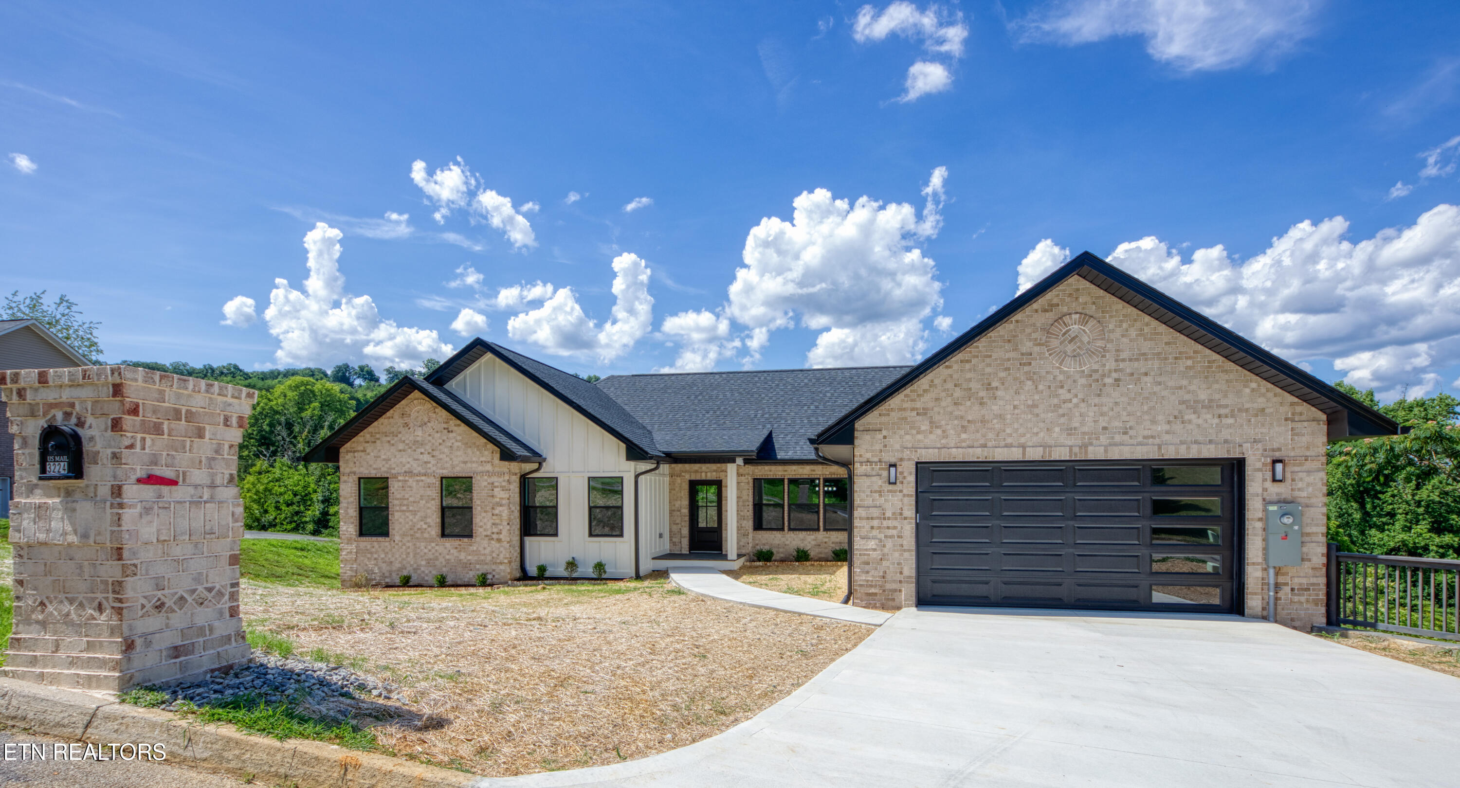 3224 Sandpiper Court Kodak TN 37764