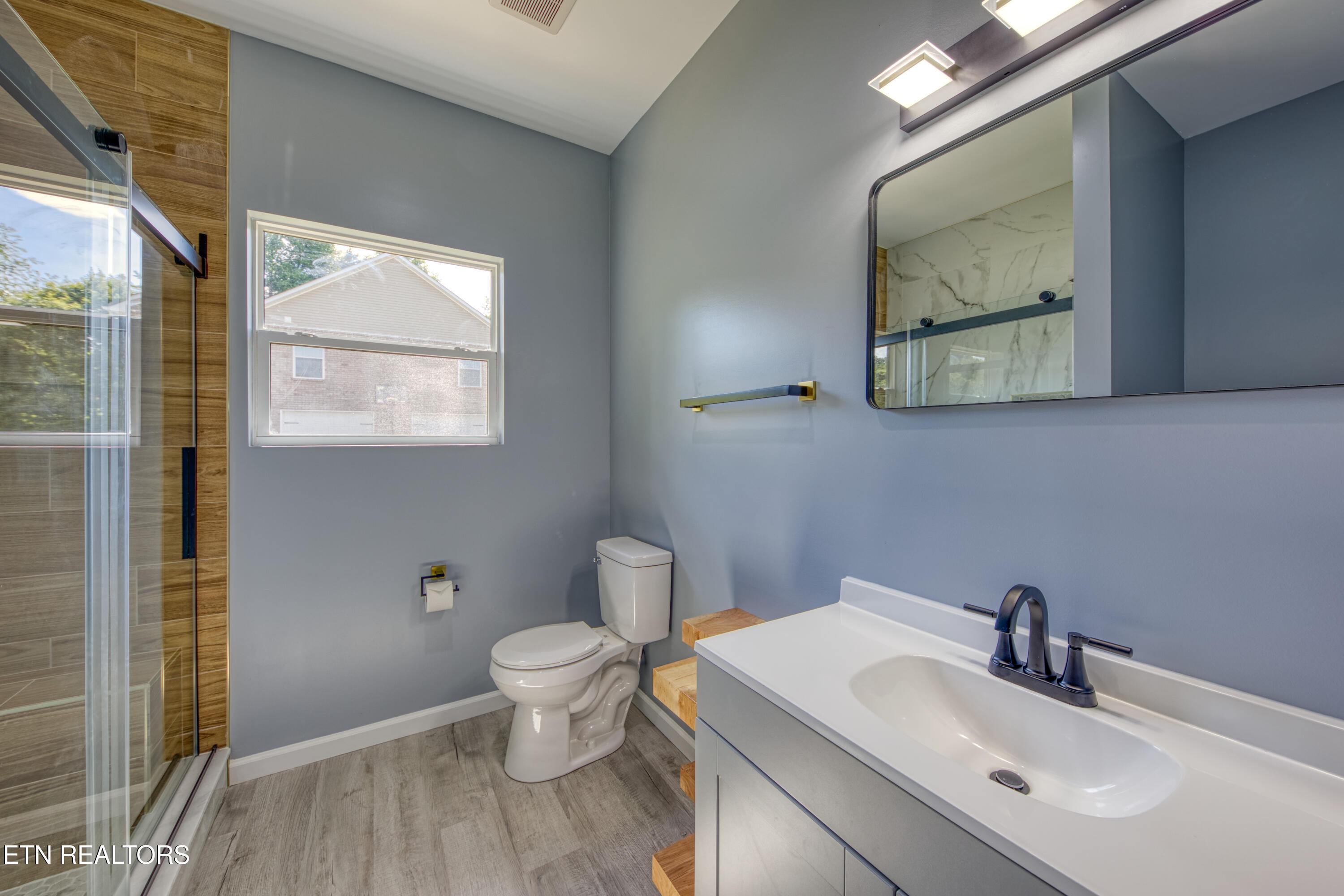 3224 Sandpiper Court Kodak TN 37764