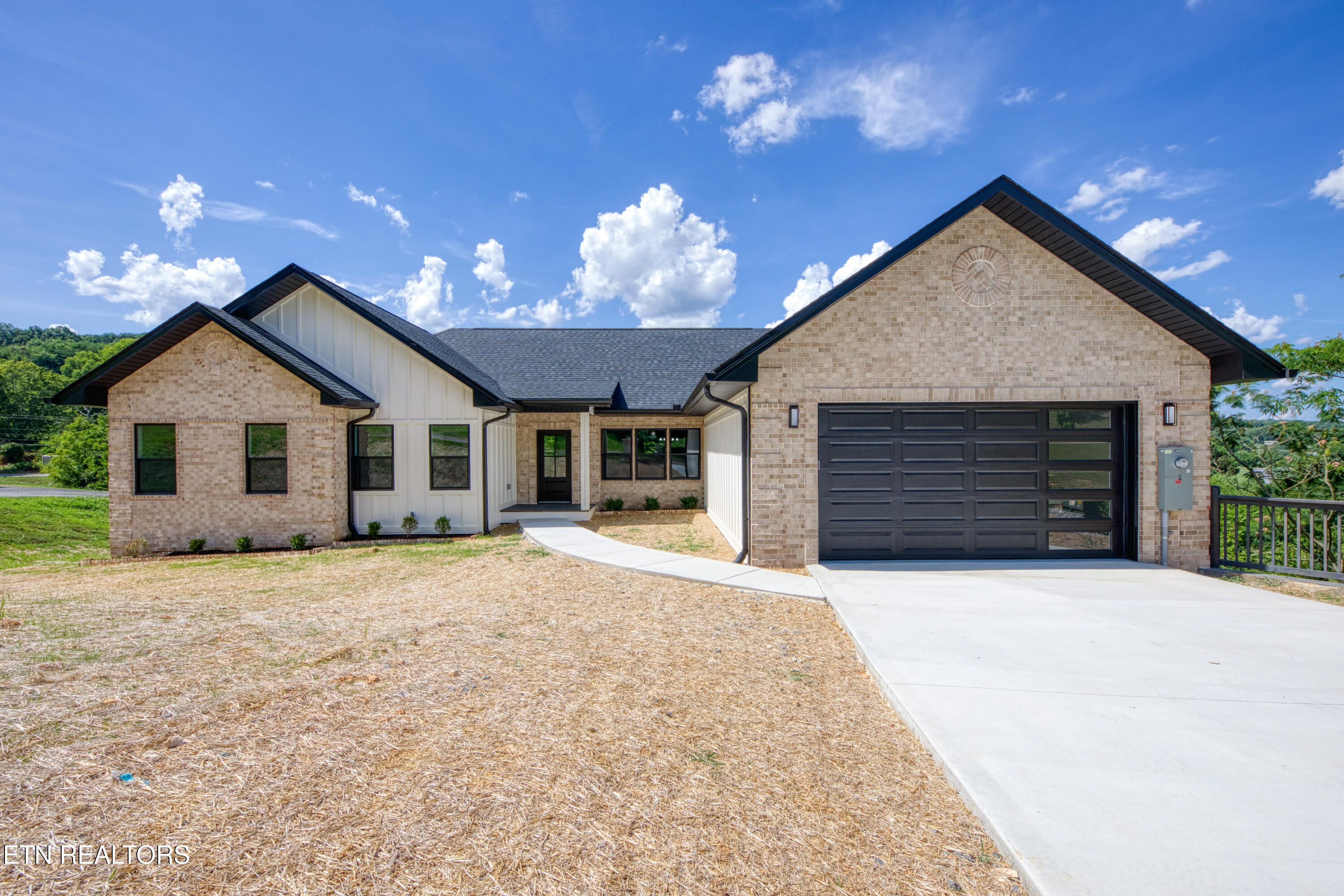3224 Sandpiper Court Kodak TN 37764