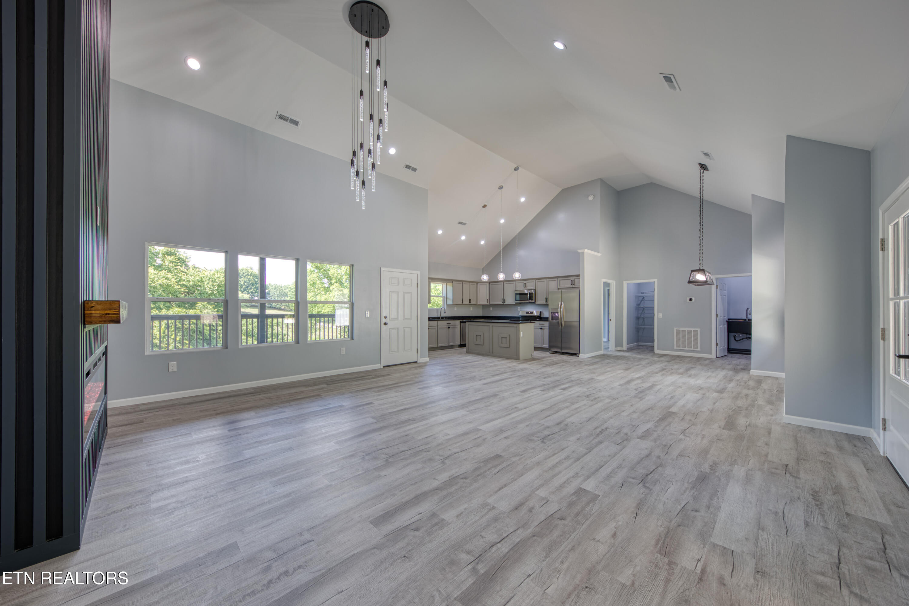 3224 Sandpiper Court Kodak TN 37764