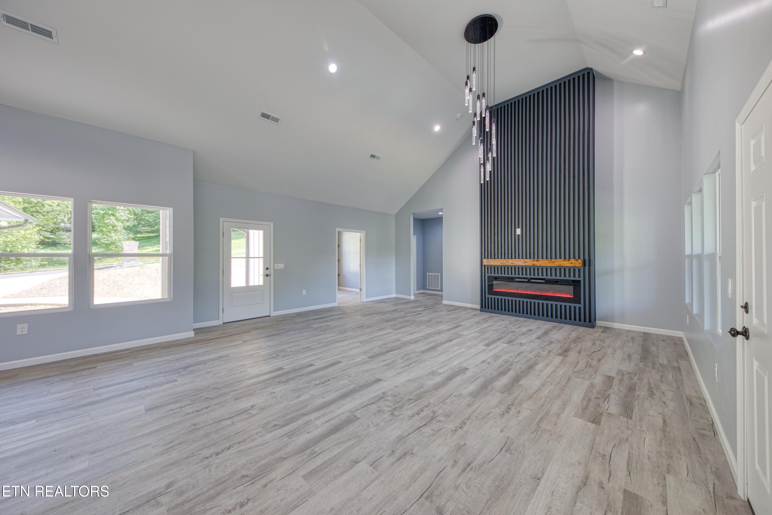 3224 Sandpiper Court Kodak TN 37764