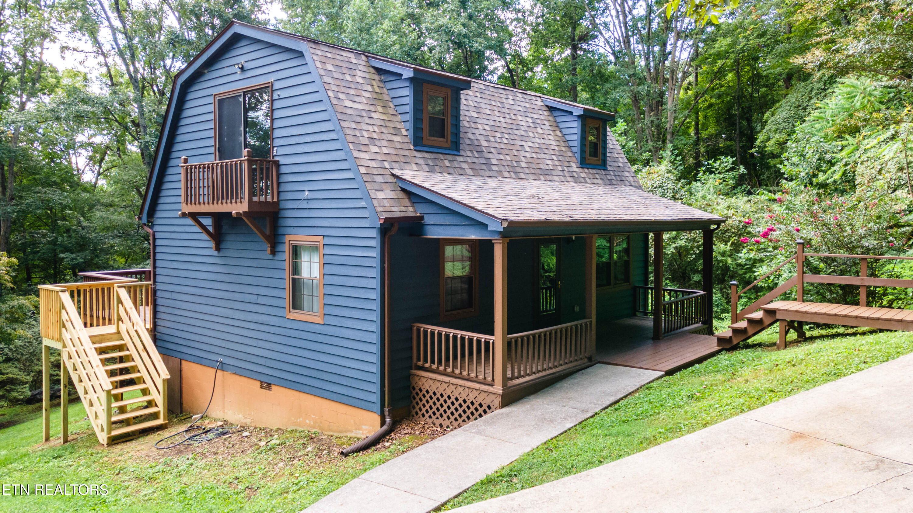 332 Bibee Lane Caryville TN 37714