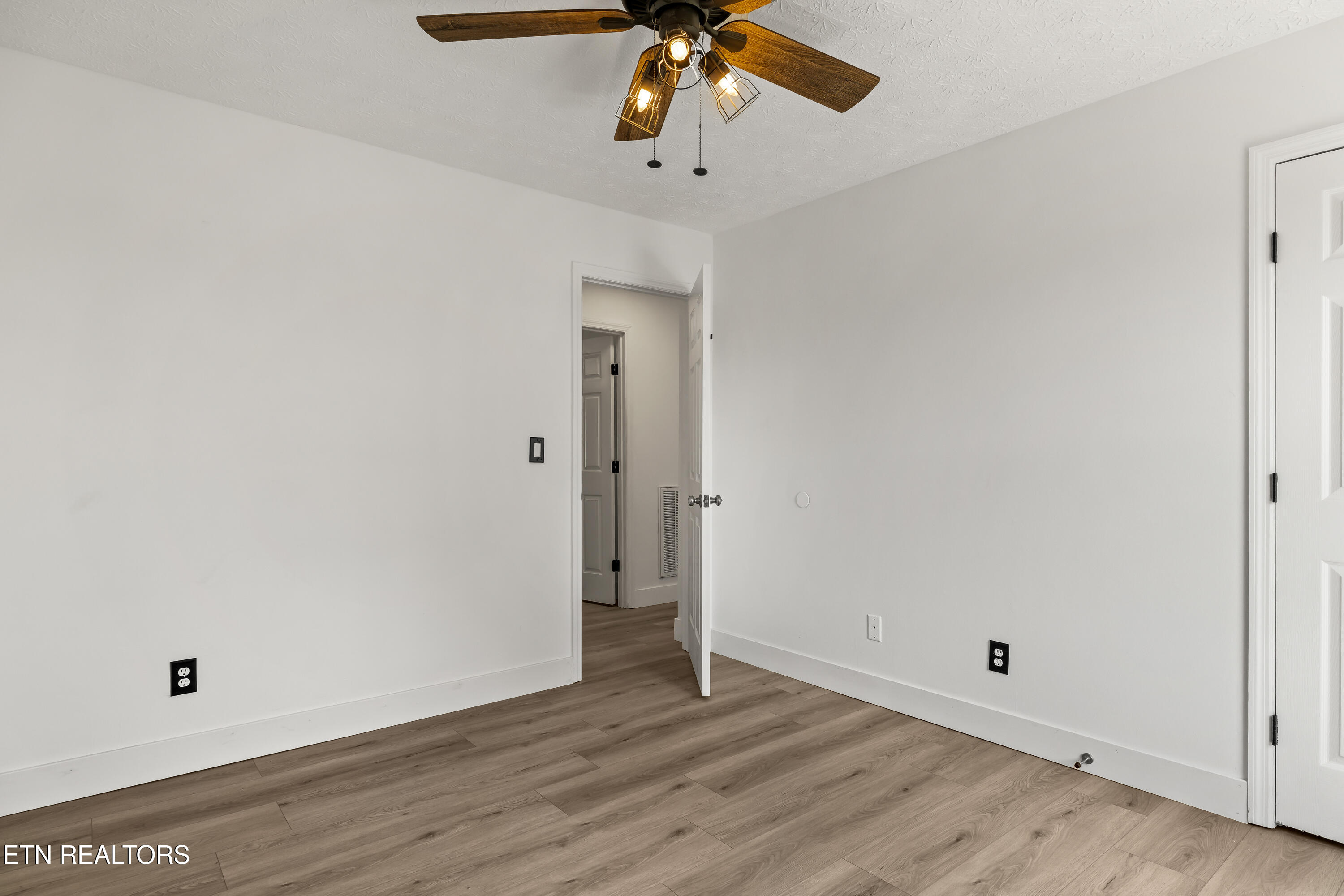 303 N 16th Street Lafollette TN 37766